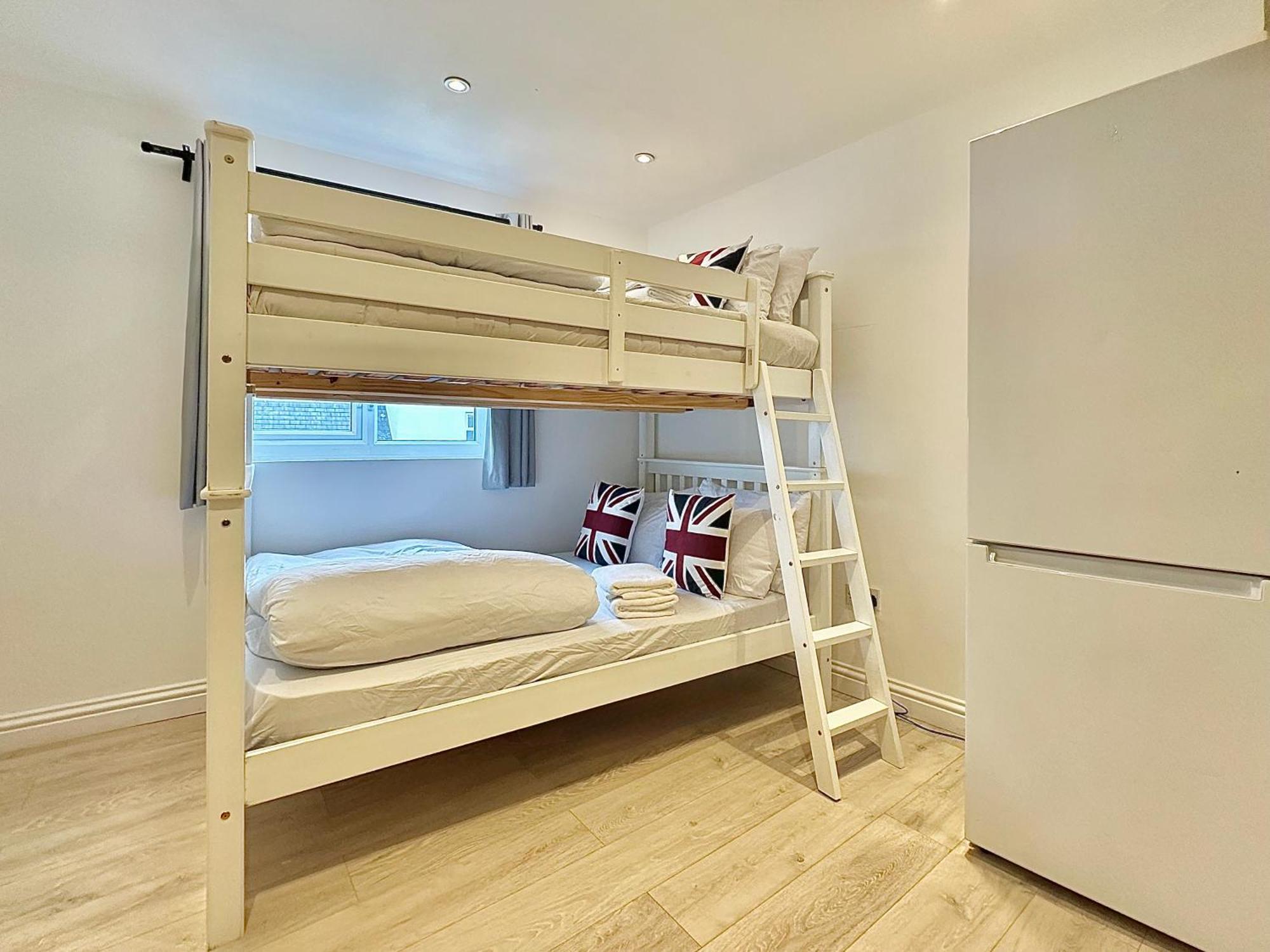 Flat C Garratt Lane Appartement