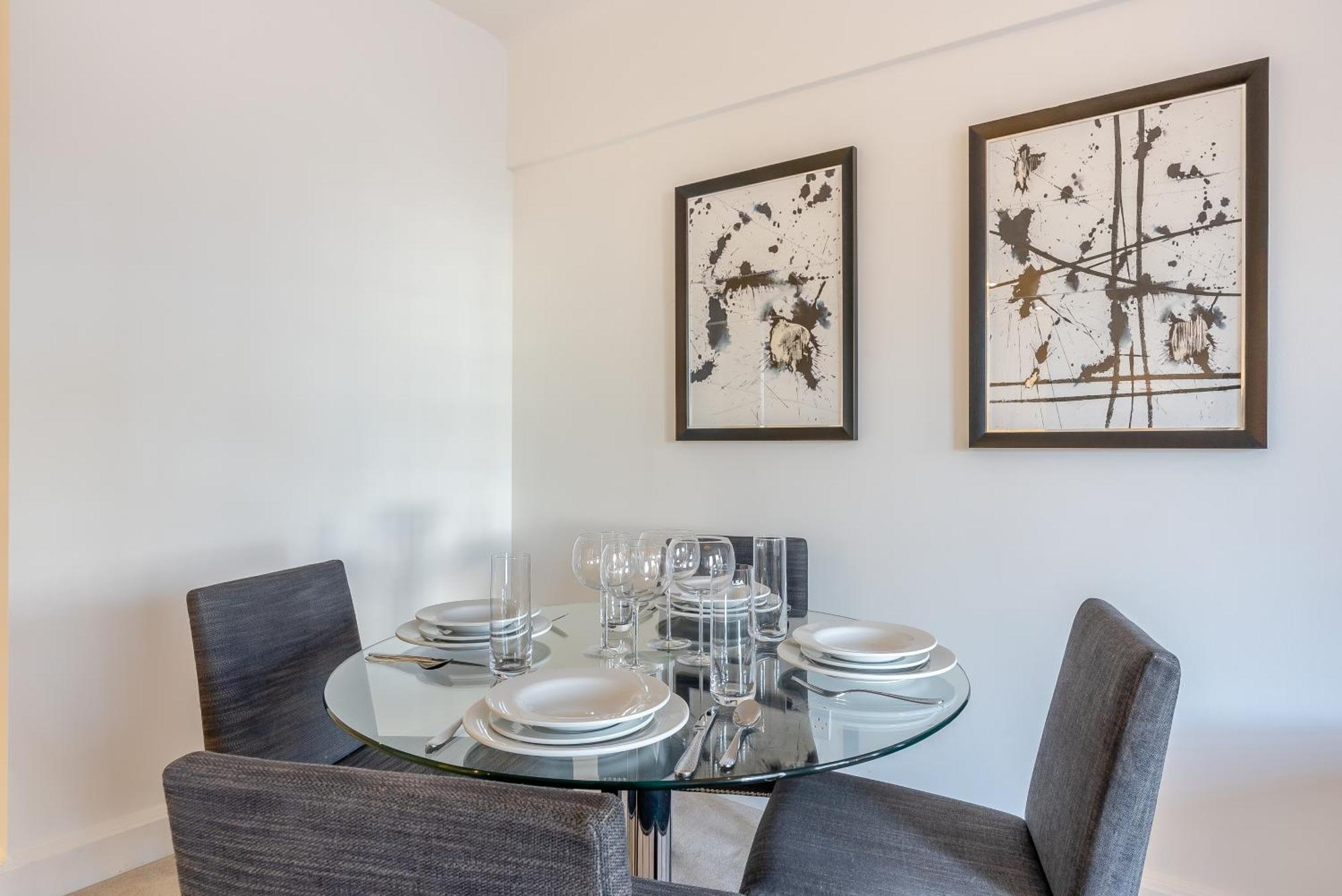 Apartment Pelham Court London