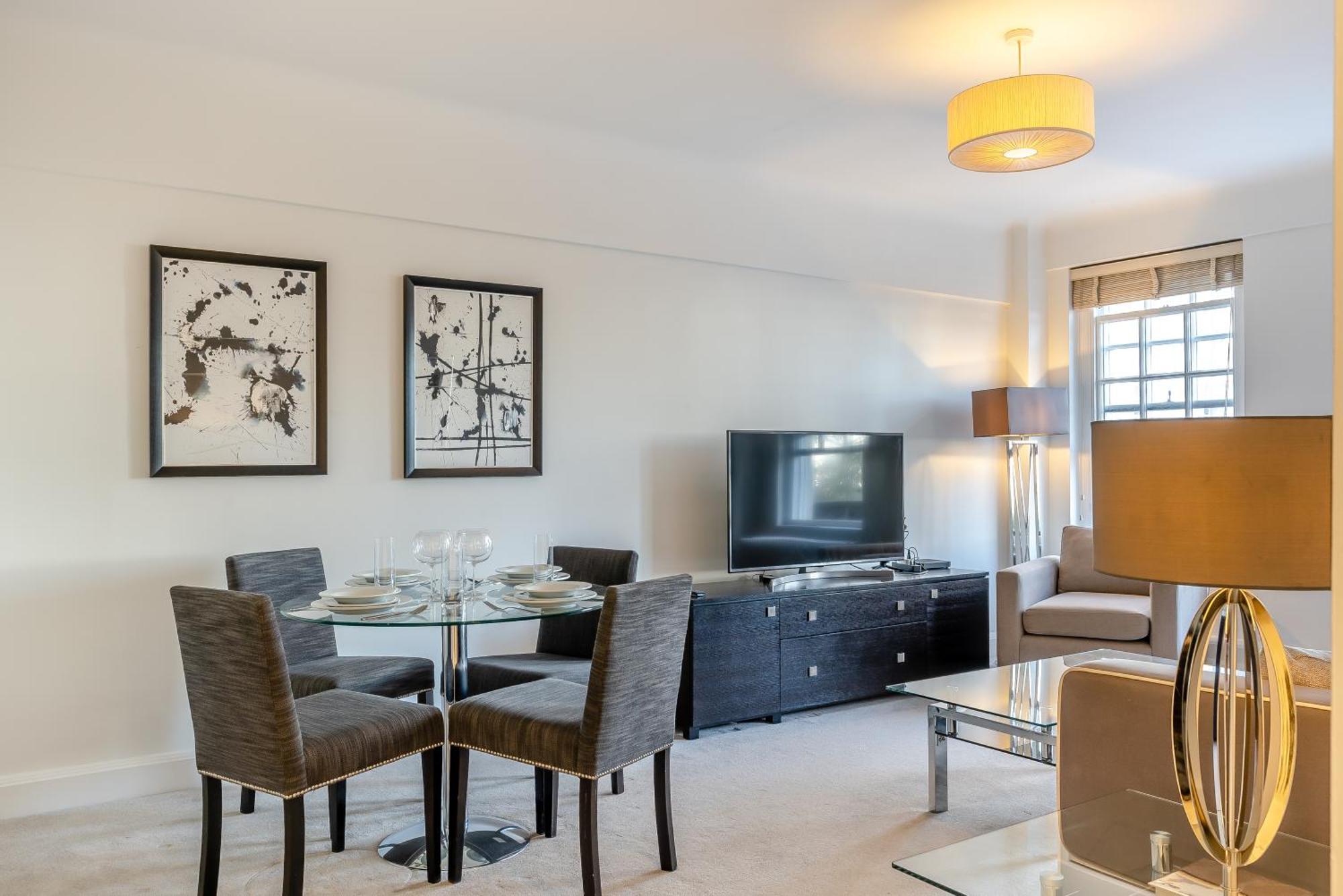 Apartment Pelham Court London