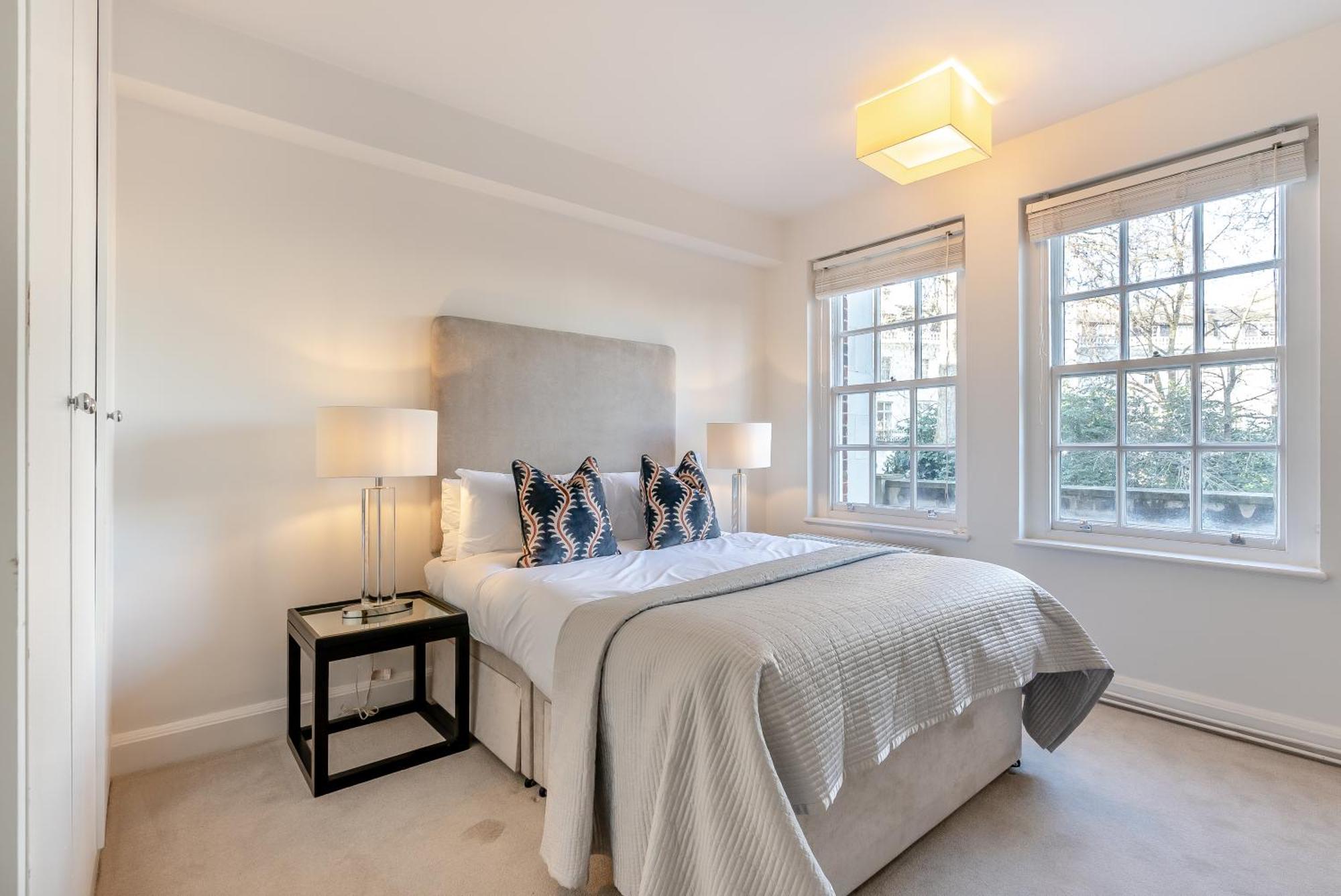 Apartment Pelham Court London