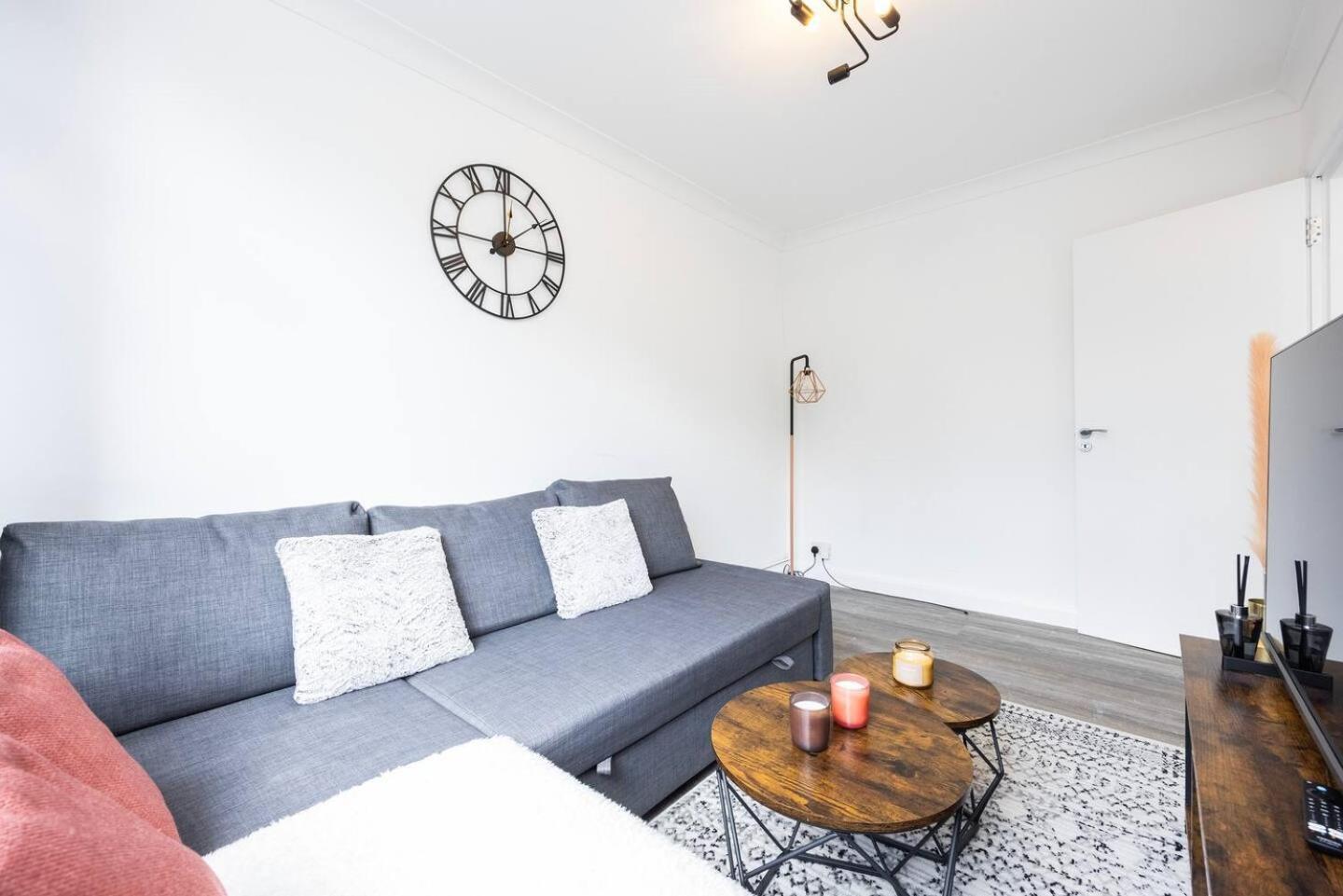 Holiday home Spacious 2br Gem - Close To Clapham Junction London