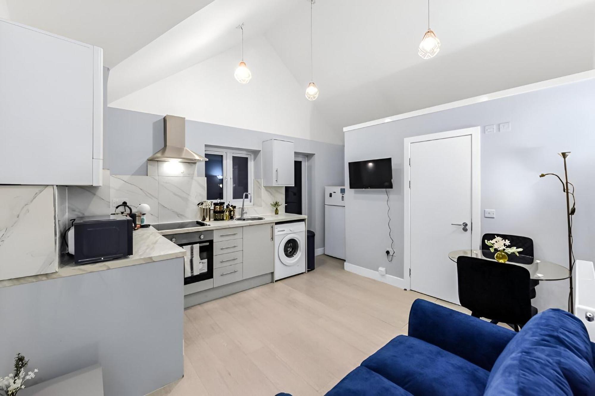 Delightful & Cozy 1-bedroom Hideaway London