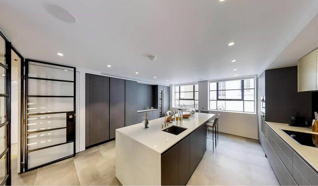 Nice 2 Bedroom Appartement *