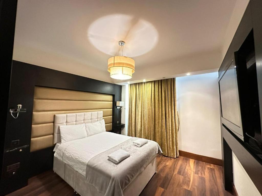 Park Lane Beautiful Family Apartment
