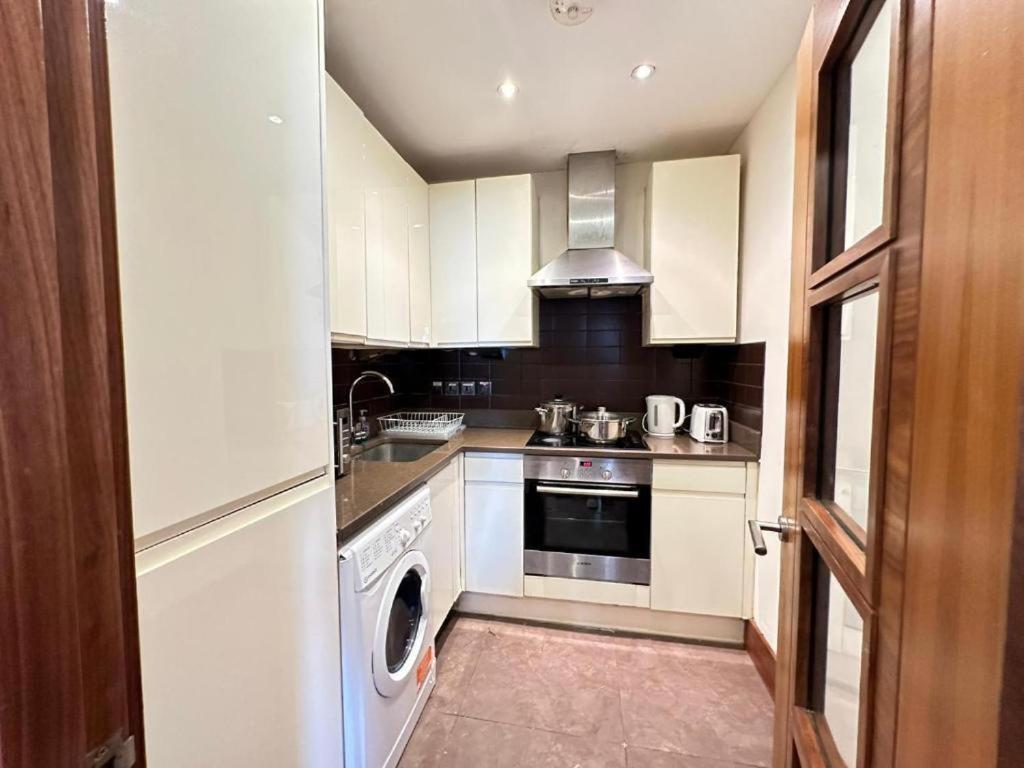 Apartment Park Lane Beautiful Family *