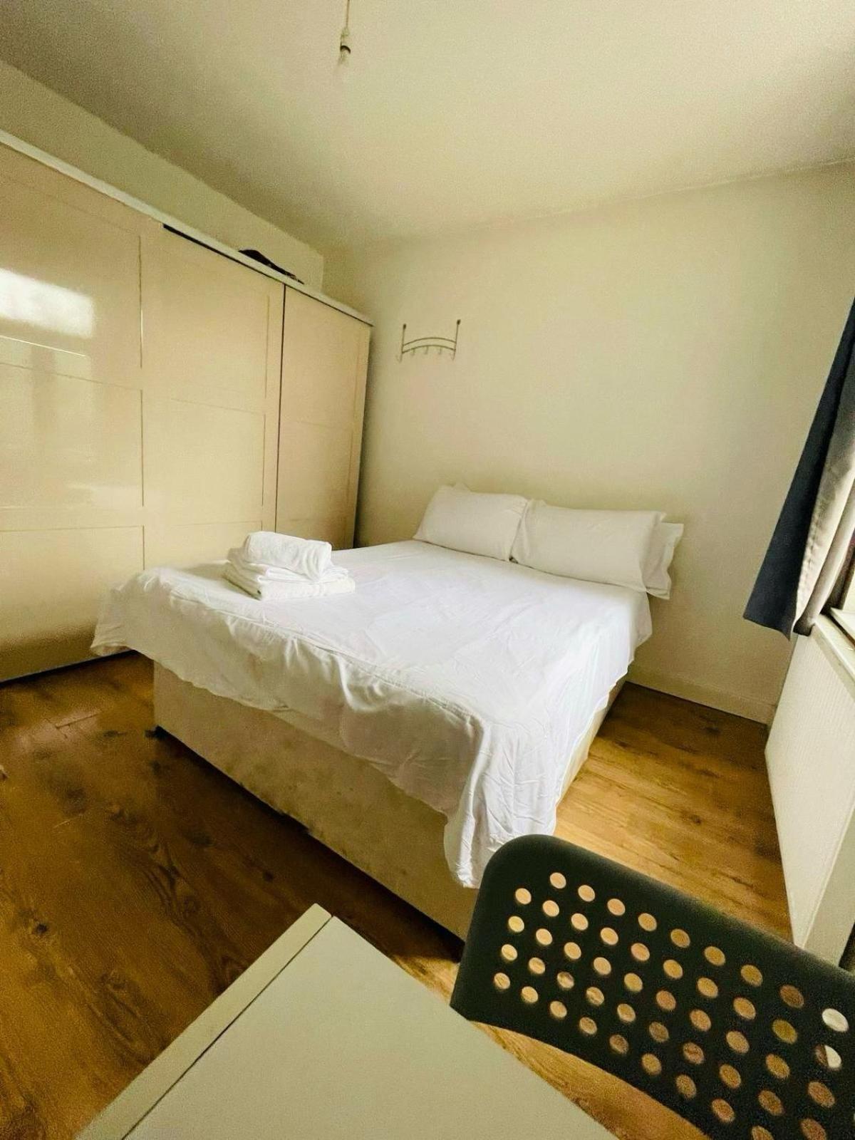 Double In A Specious House In Seven Sisters Homestay