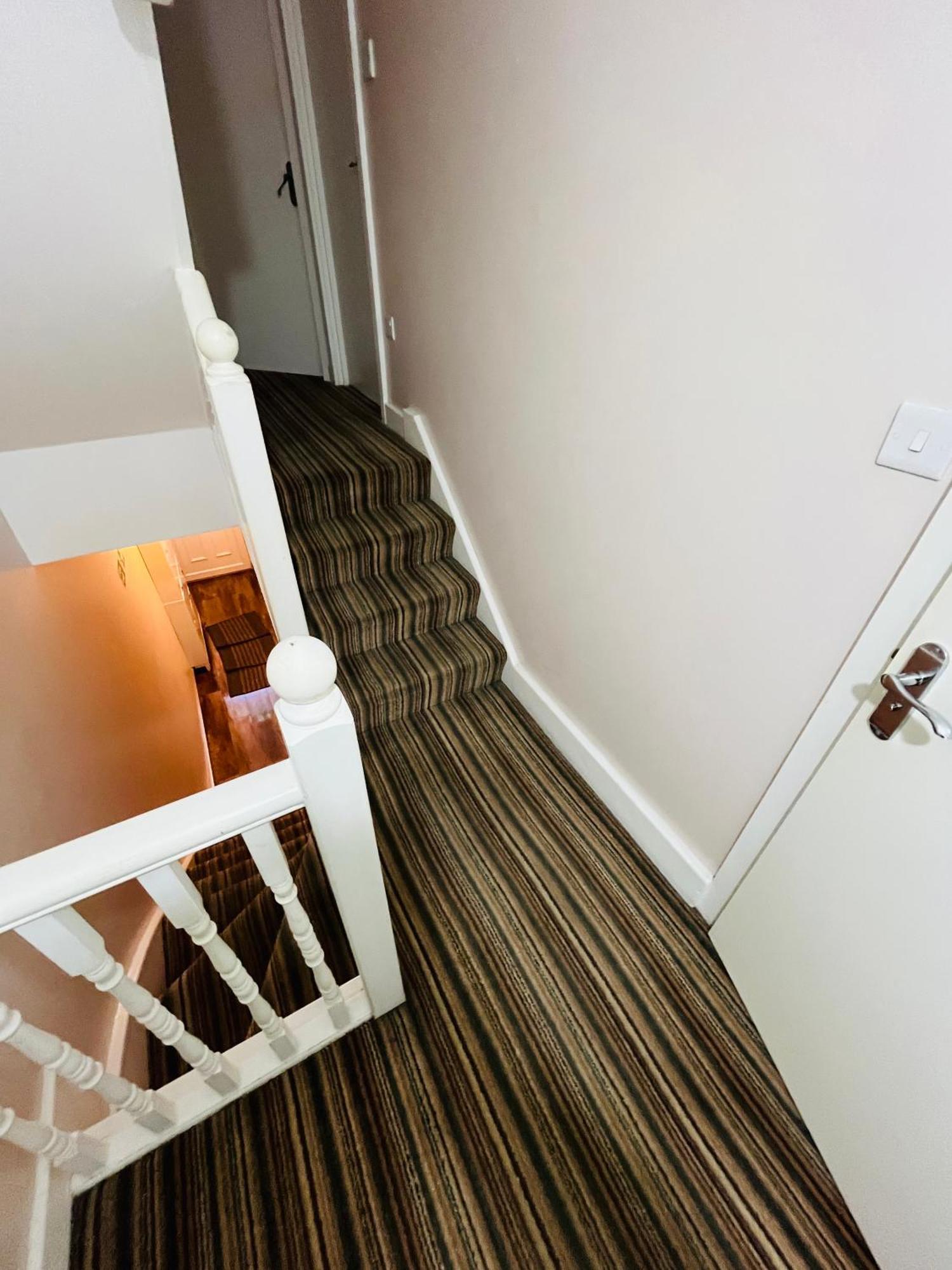 Homestay Double In A Specious House In Seven Sisters London
