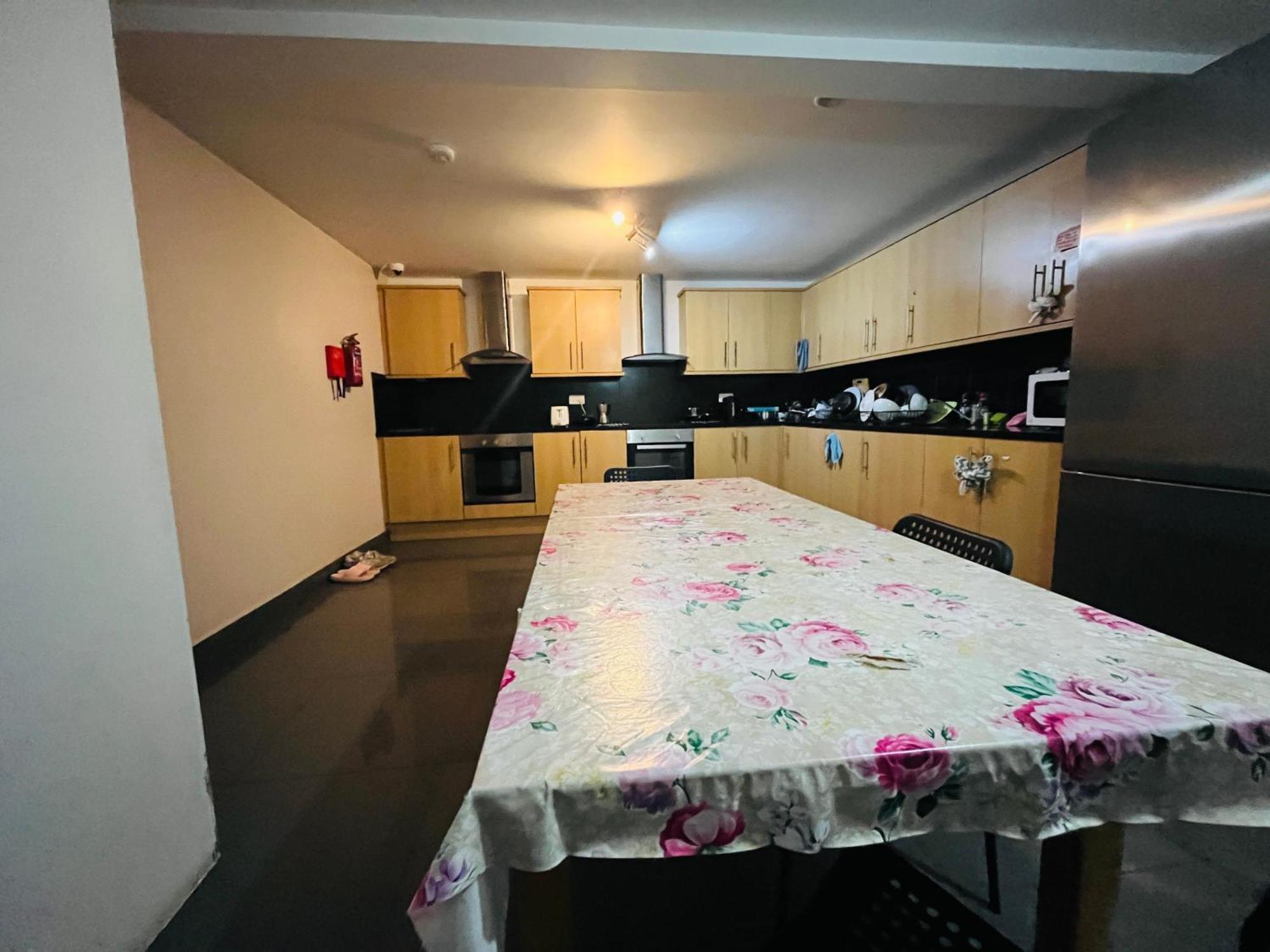 Double In A Specious House In Seven Sisters *