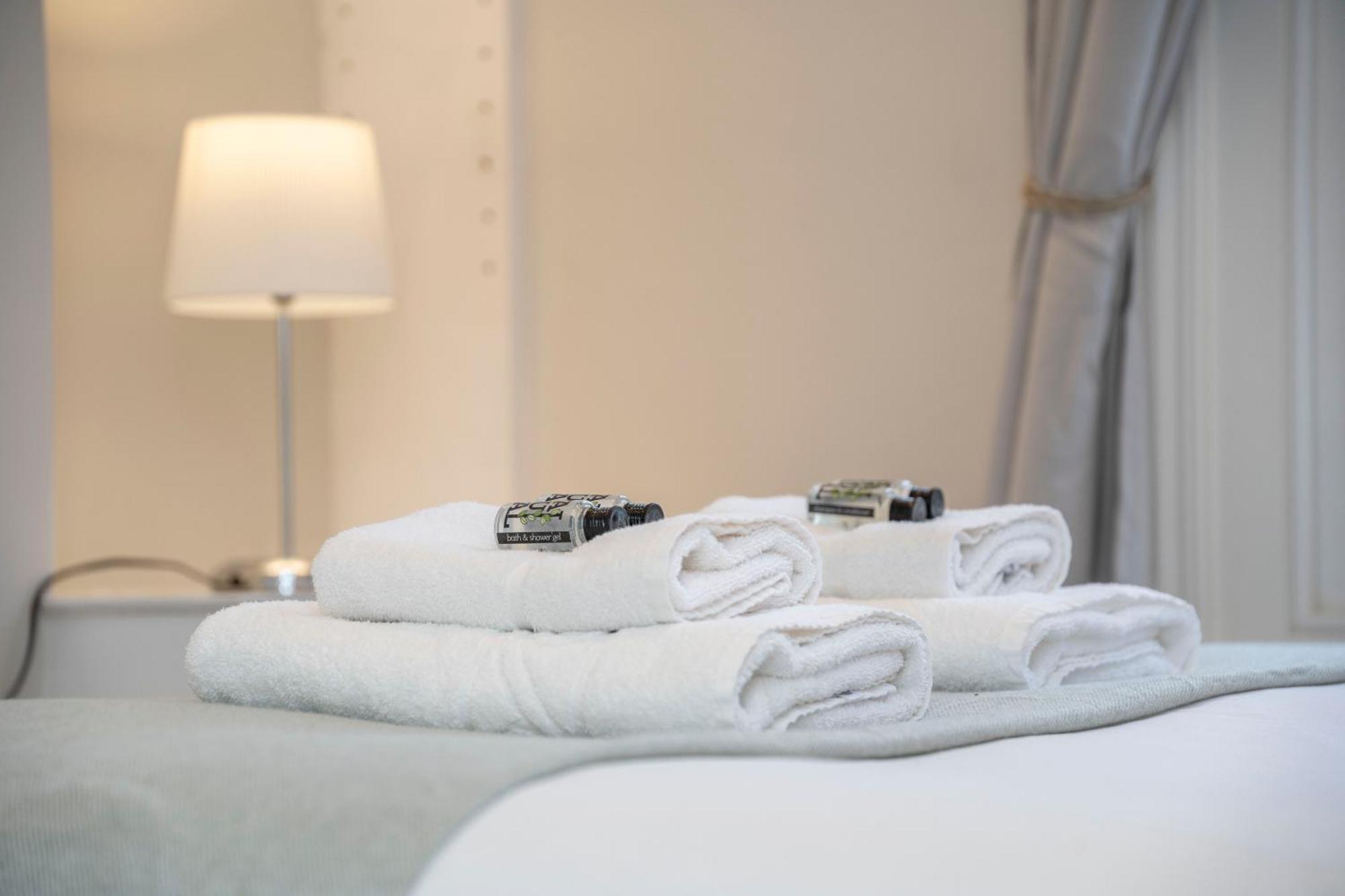 Lovely Ground Floor 1bdr Flat, Notting Hill London