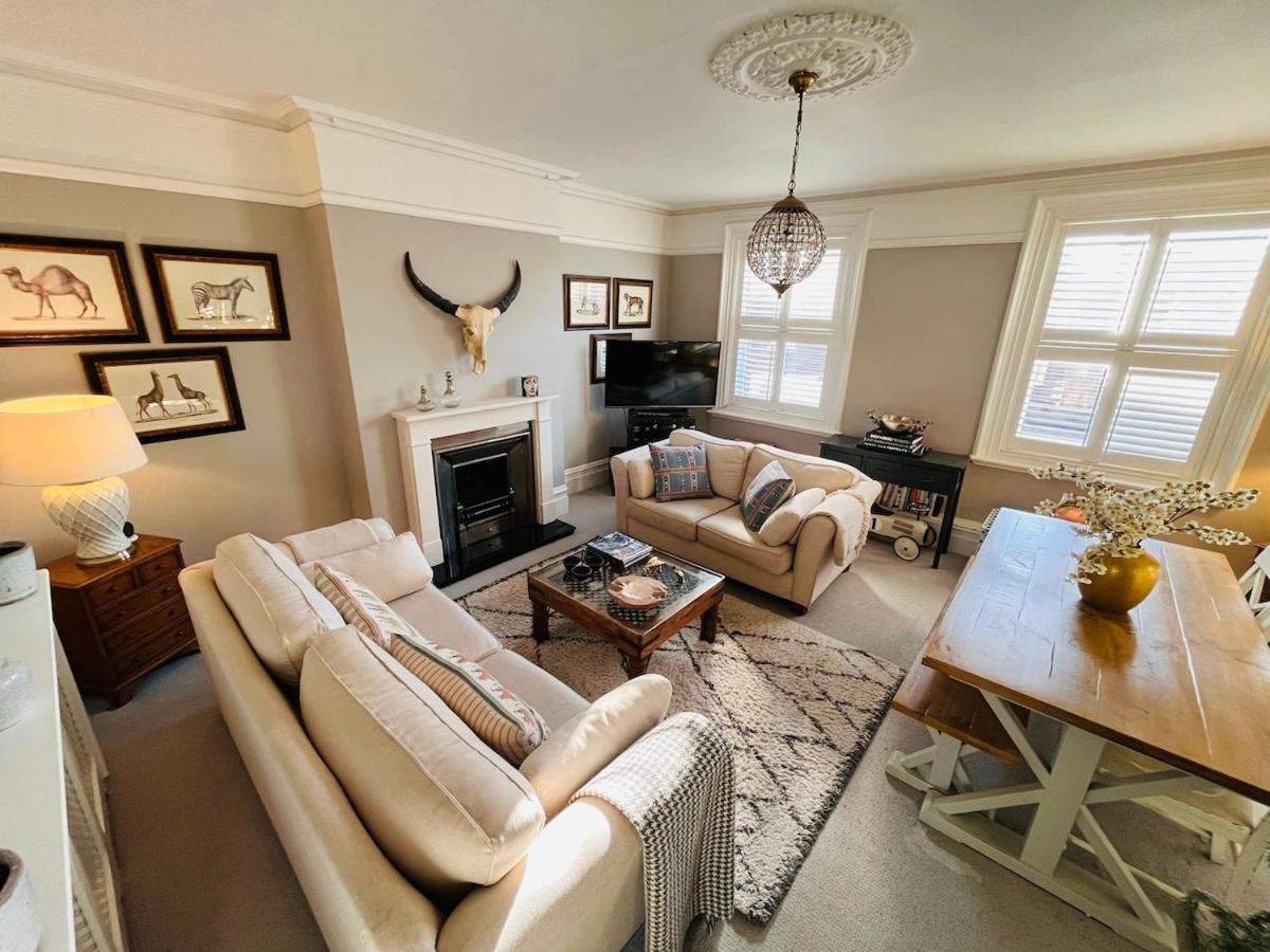Leilighet Elegant & Spacious 3 Bed London