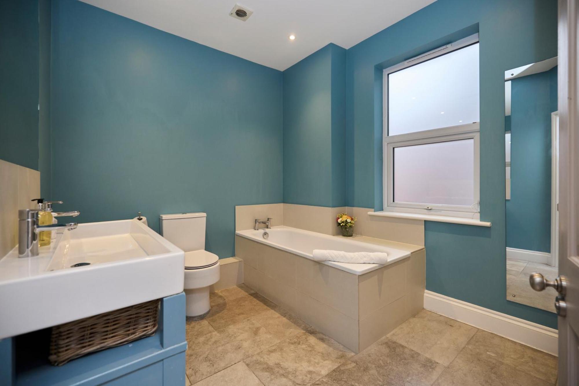 The Harlesden Haven - Stunning 4bdr With Garden * London