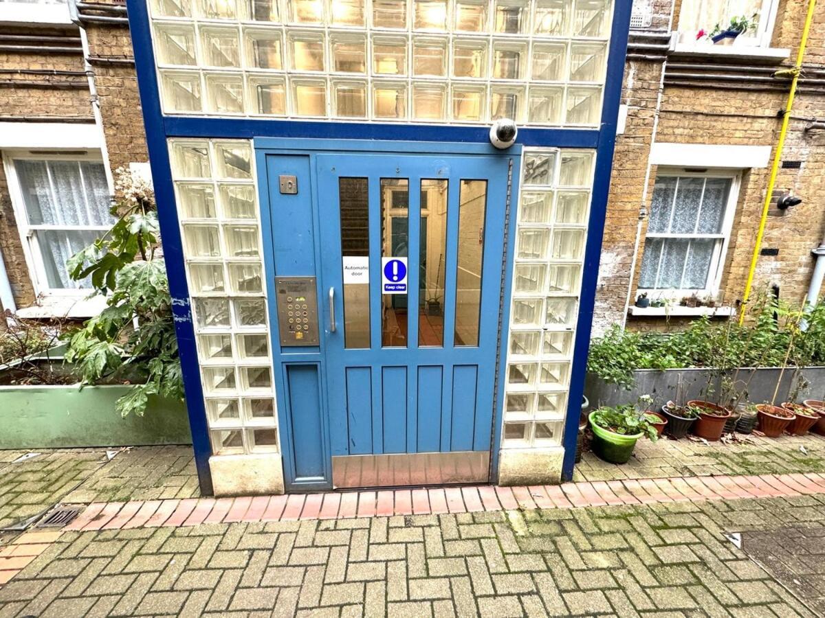 King's Cross Entire Flat 4