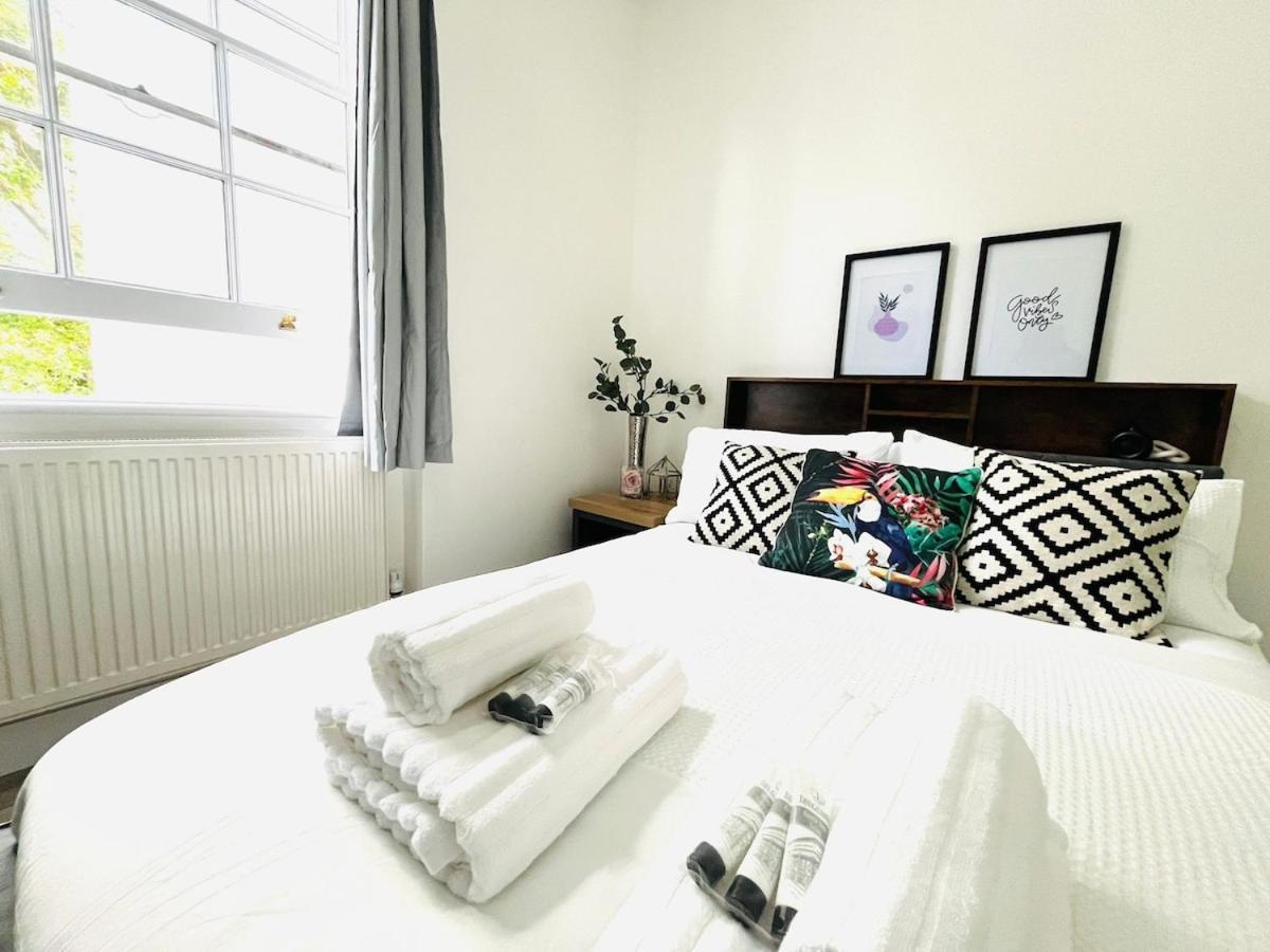 Apartment Newly Refurbished Flat In The Heart Of *