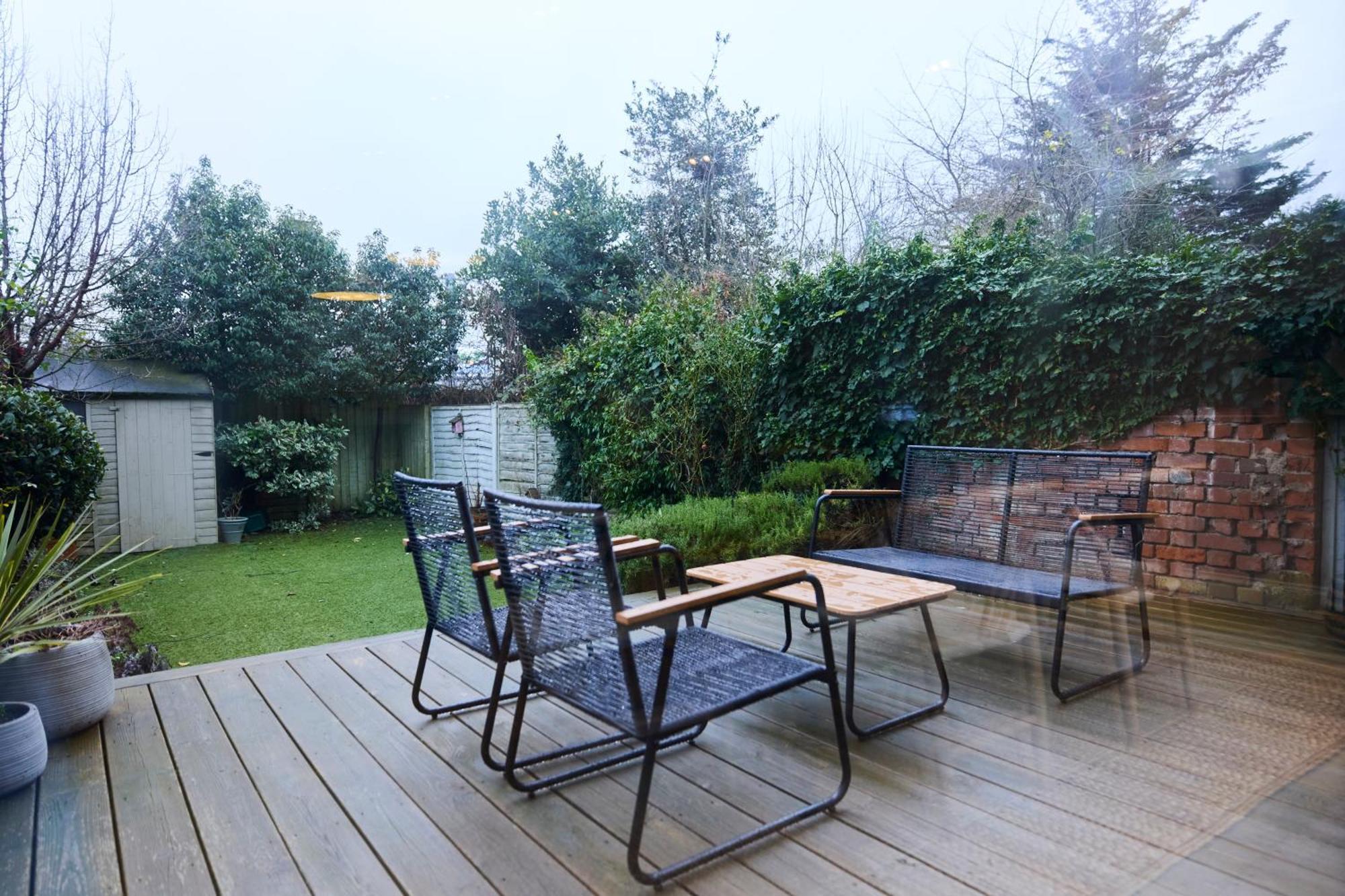 The Harlesden Haven - Stunning 4bdr With Garden Apartment London
