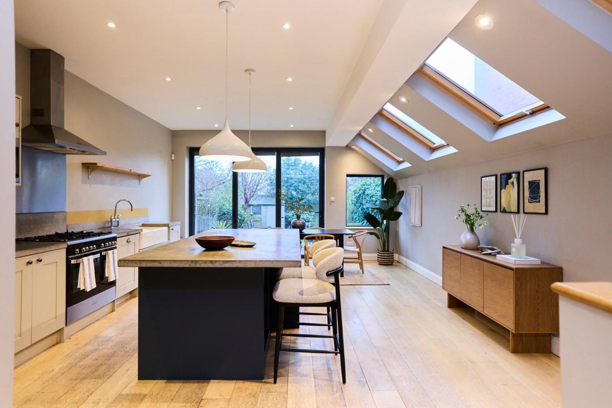 The Harlesden Haven - Stunning 4bdr With Garden Apartment *