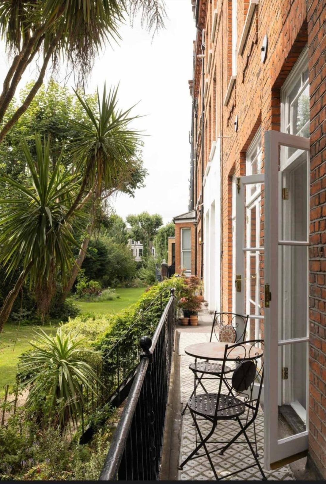 Palatial, Elegant 1000sqft - * Londen