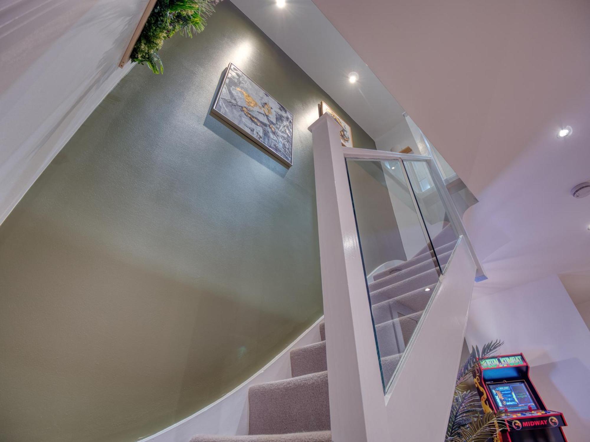 Borough Market - Hot Tub, Gaming & Cinema * London