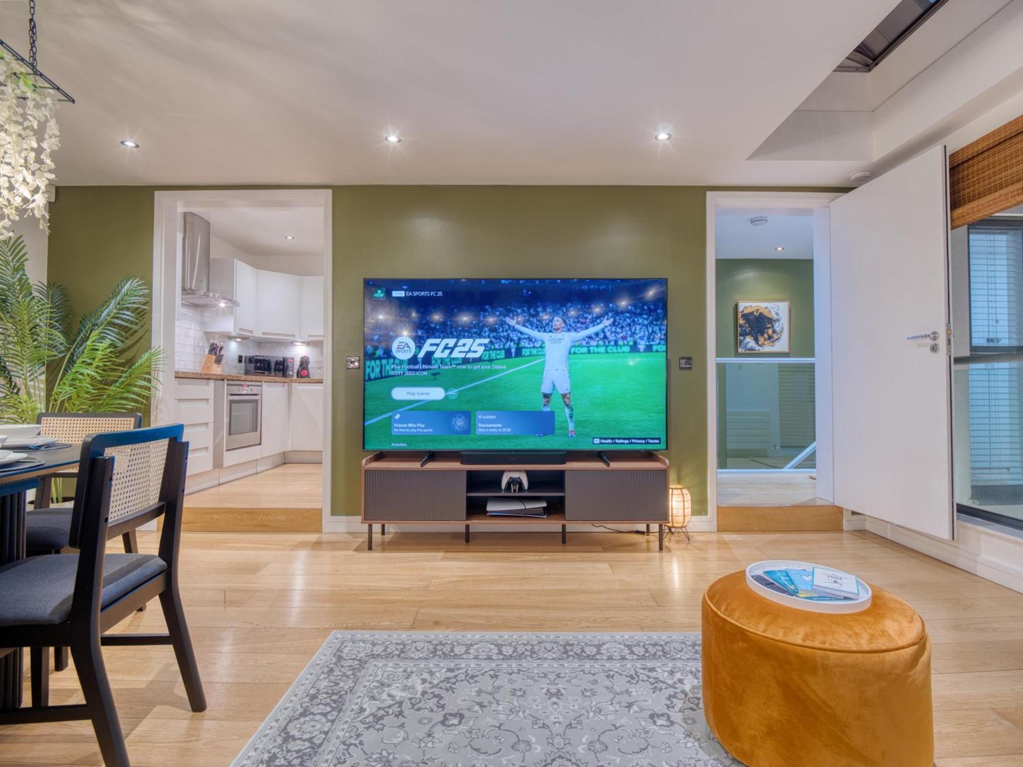 Borough Market - Hot Tub, Gaming & Cinema Apartment London