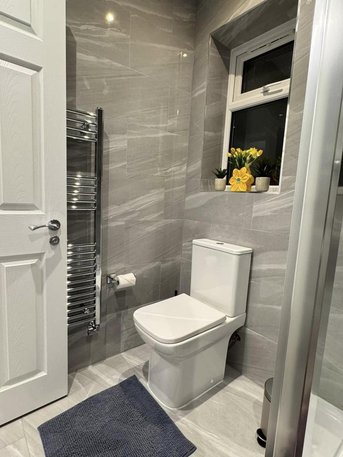 Modern 3 Bed Near Excel-big Ben Holiday home *