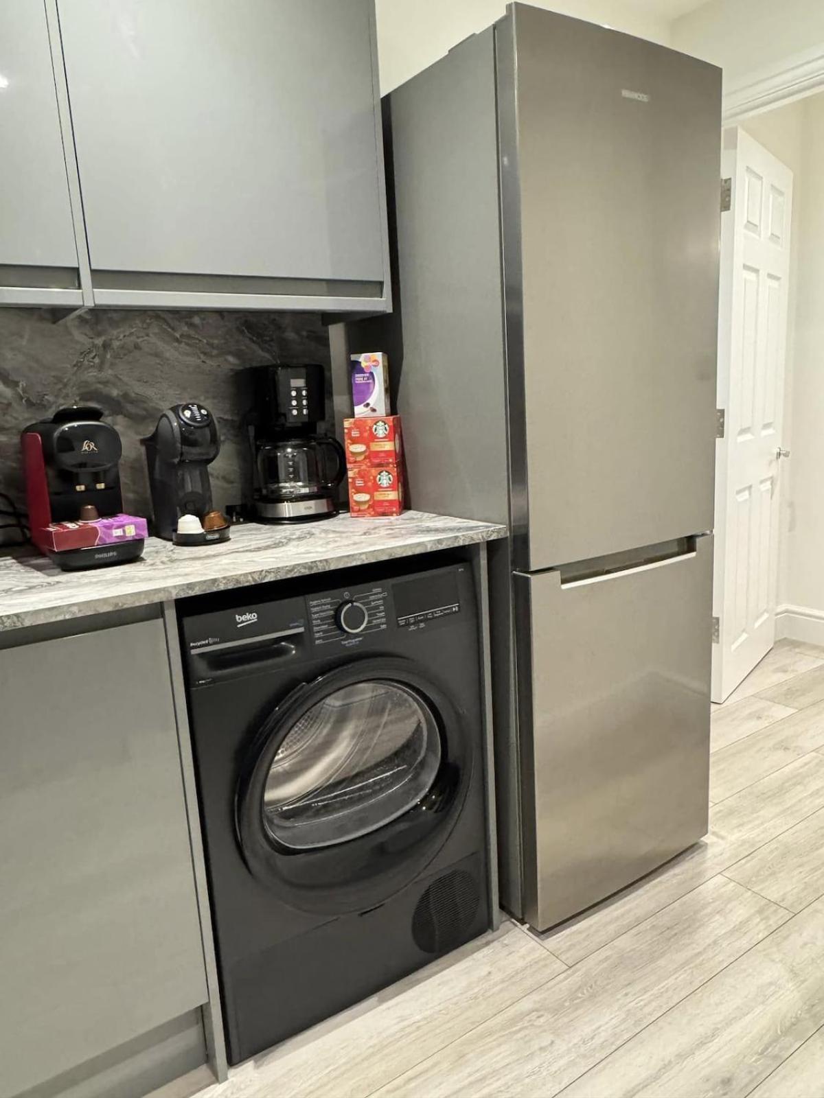 Modern 3 Bed Near Excel-big Ben Holiday home *