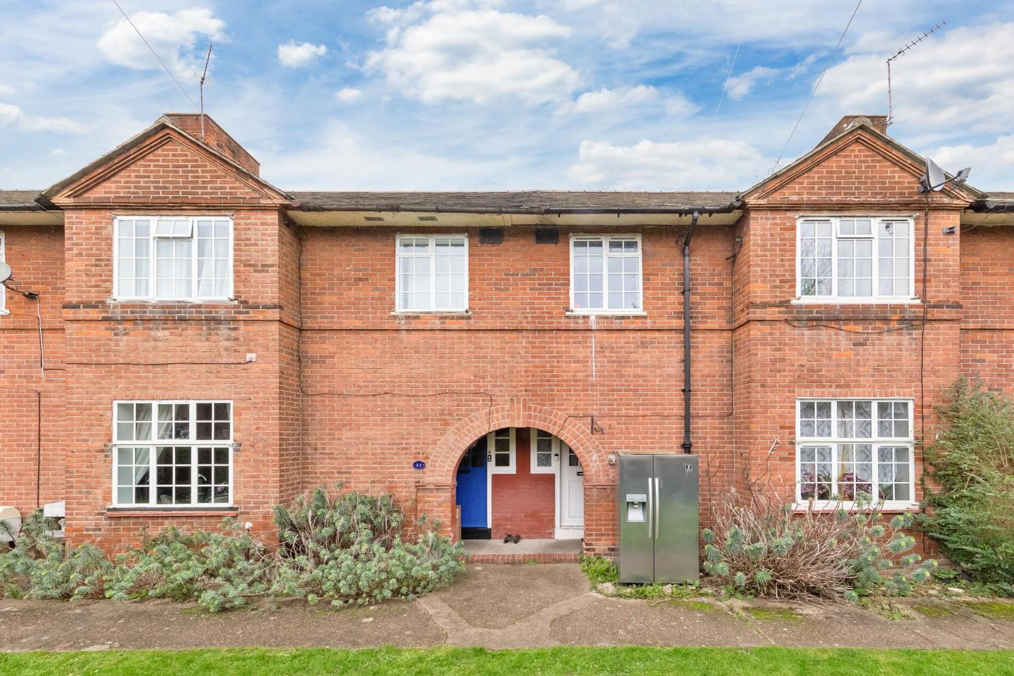 Luxury Retreat - Sleeps 7 - Hot Tub - Jacuzzi * London