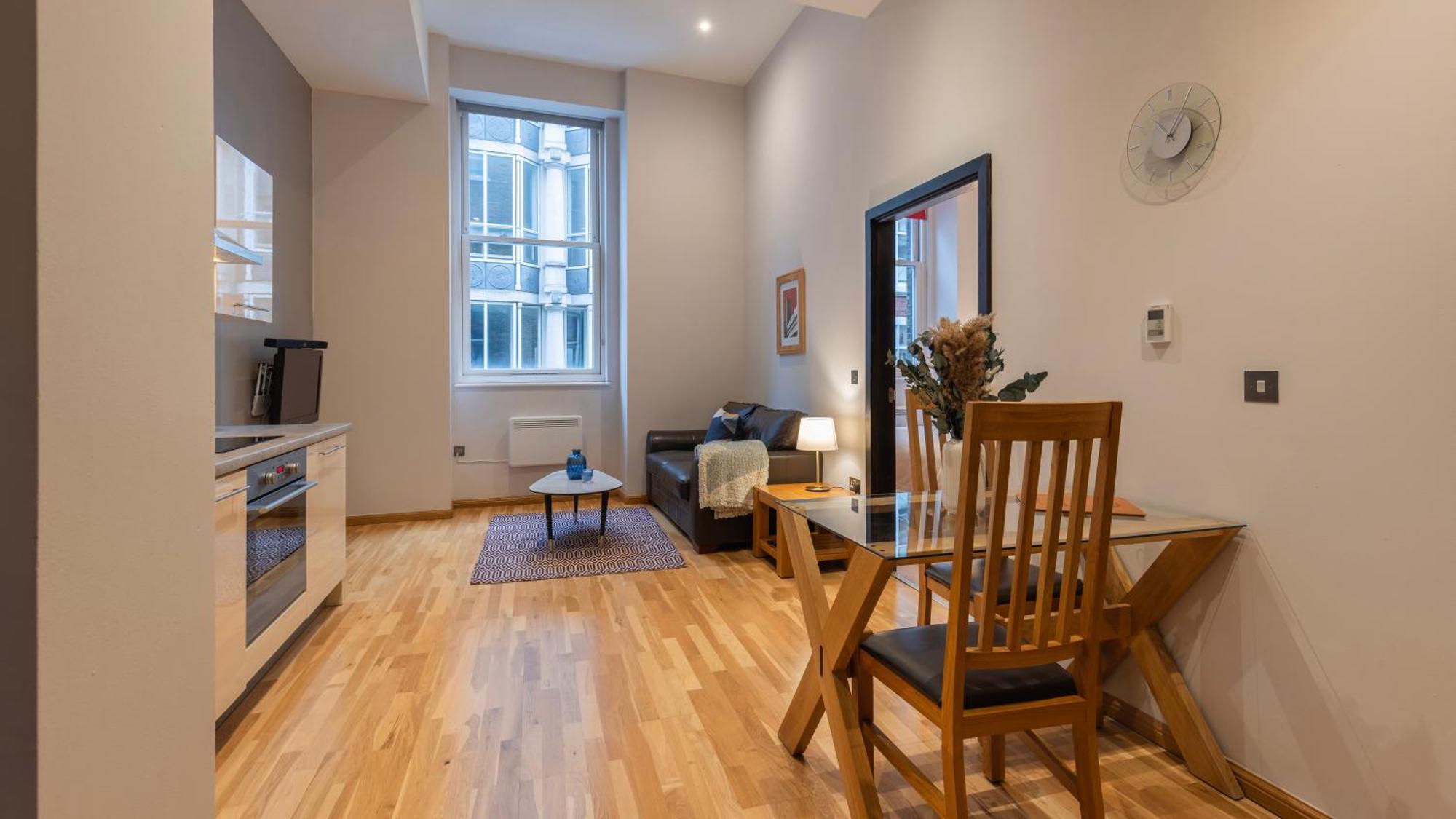 Cannon Street Serviced By Lovelystay