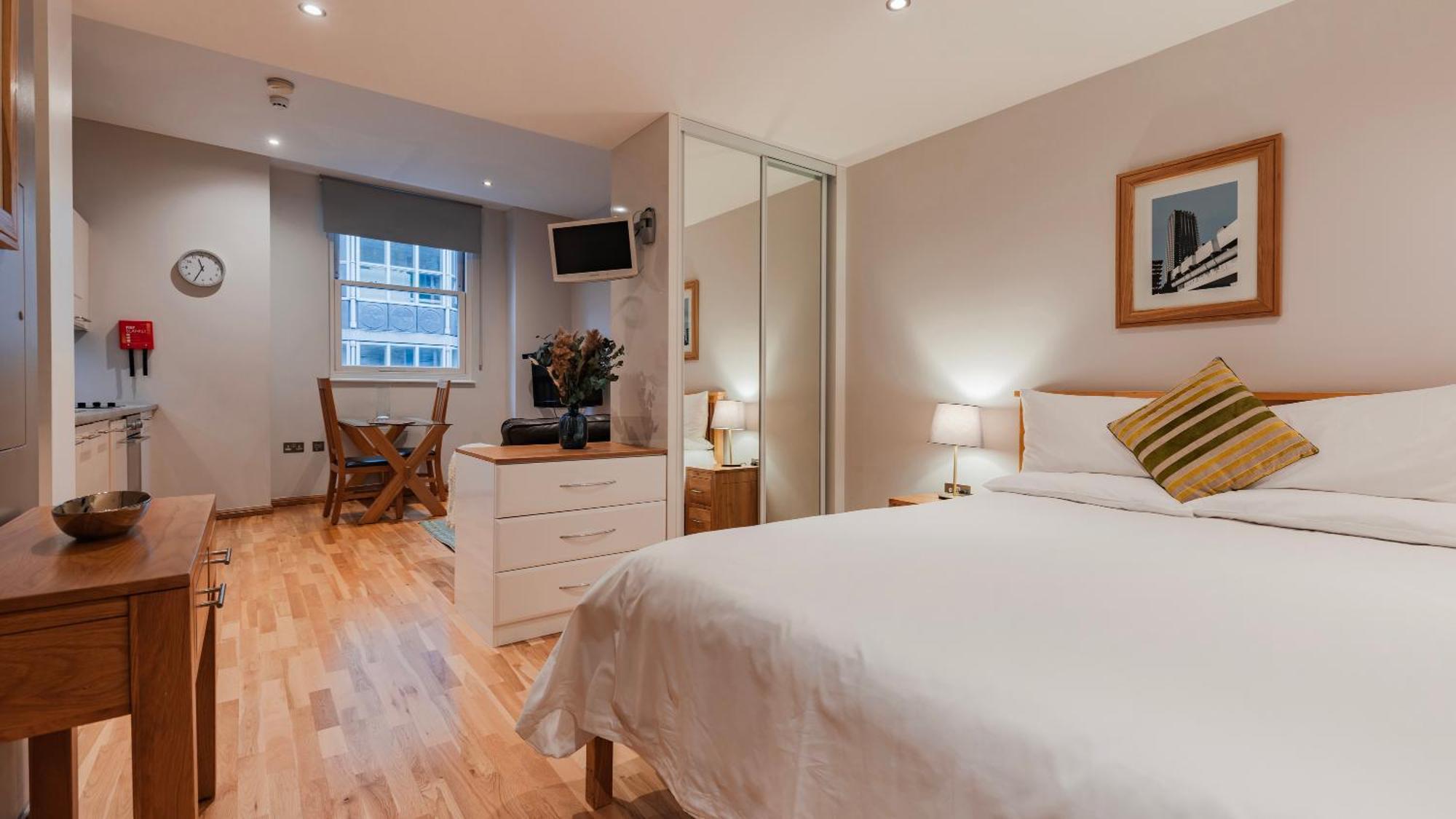 Cannon Street Serviced By Lovelystay * Londres