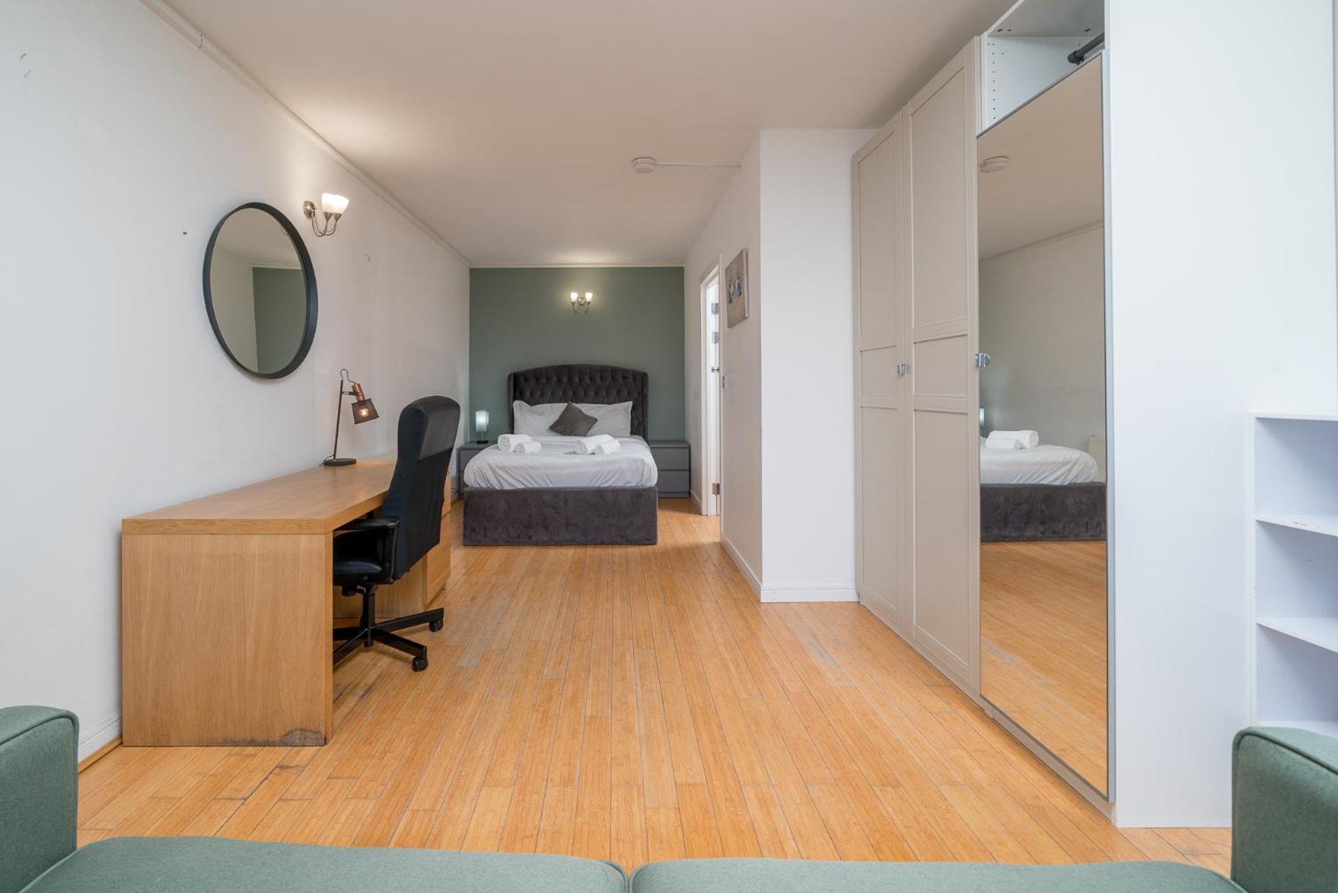 Lovely 3bd Flat, Parking, Sleeps Six Close To O2 Appartement