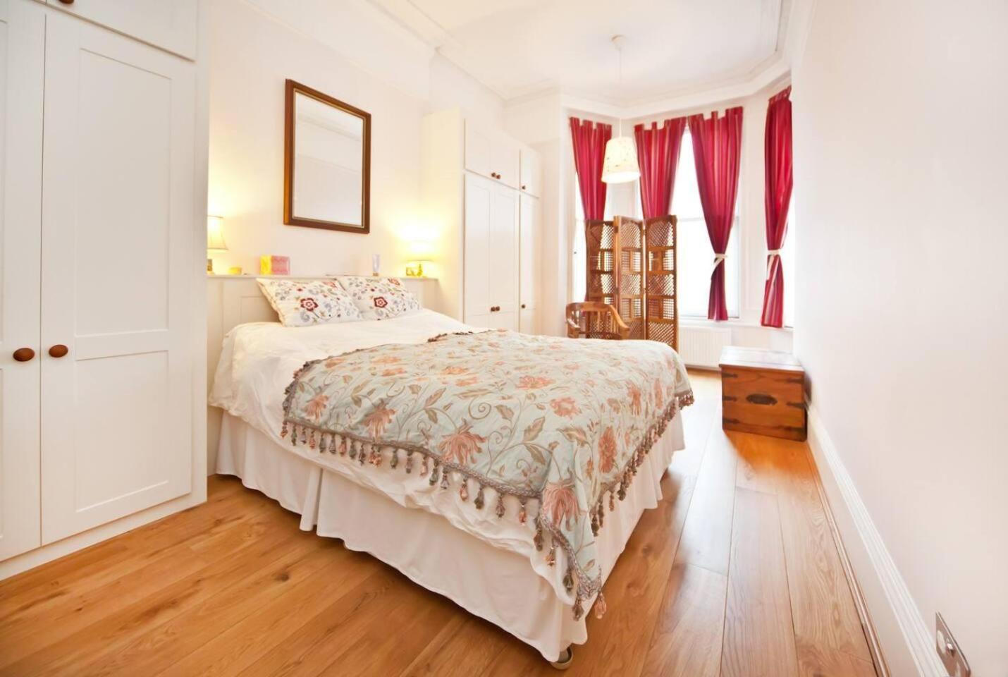 Beautiful 1-bed In Kensington Apartment *