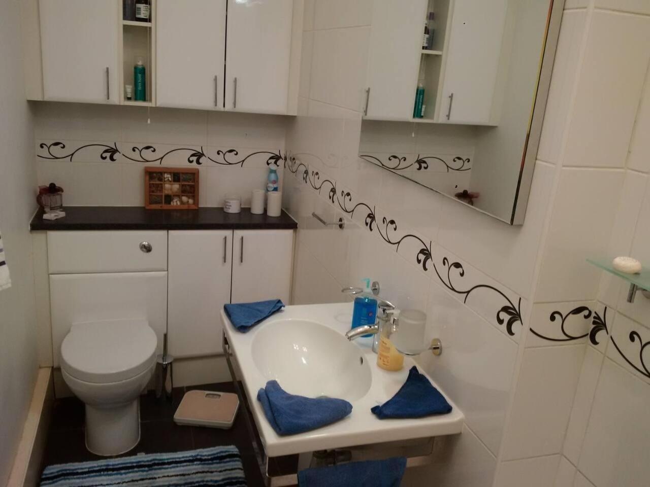 Beautiful 1-bed In Kensington Apartment London