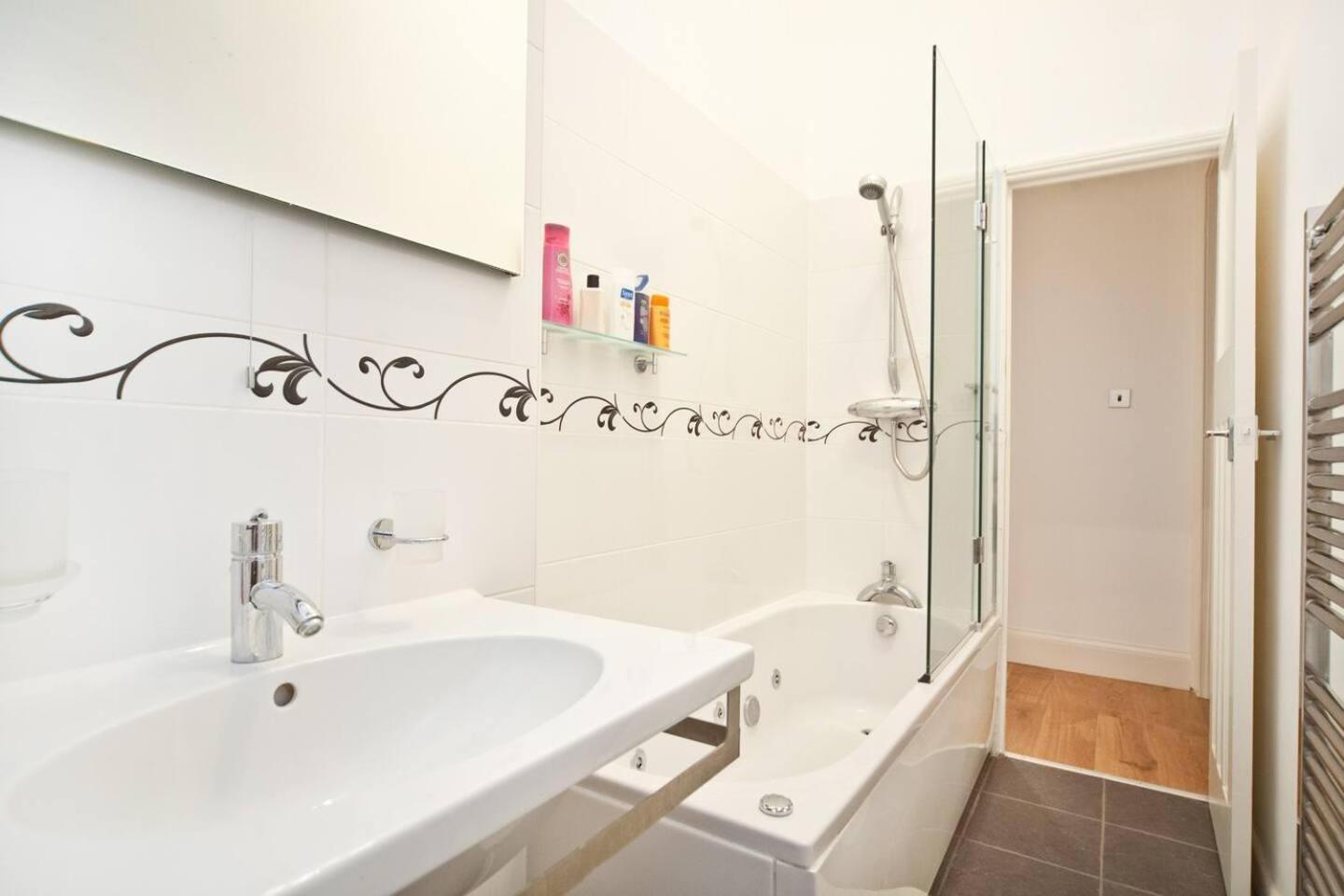 Beautiful 1-bed In Kensington * London