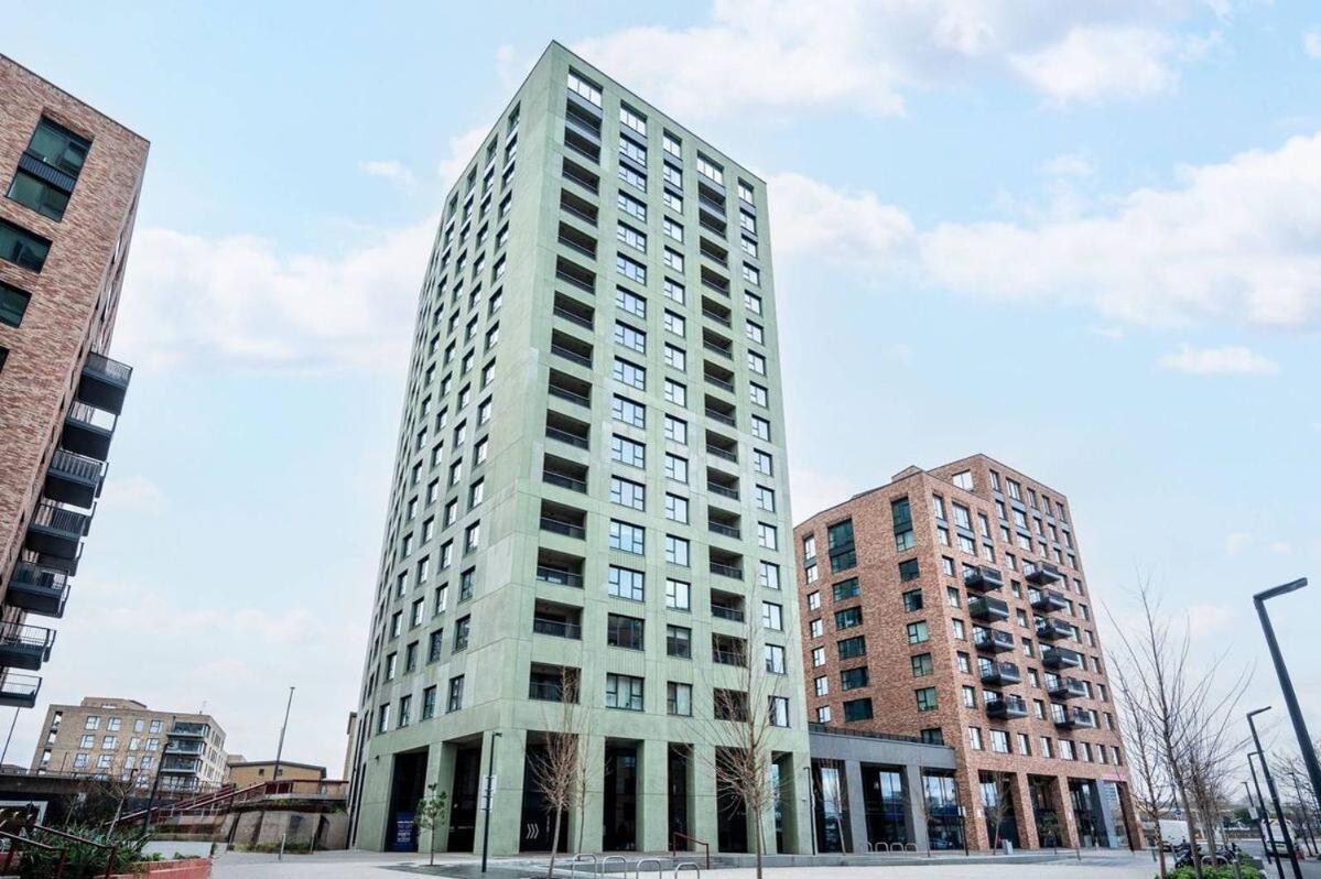 Sky Near O2, Olympic Stadium Canary Wharf Apartment *