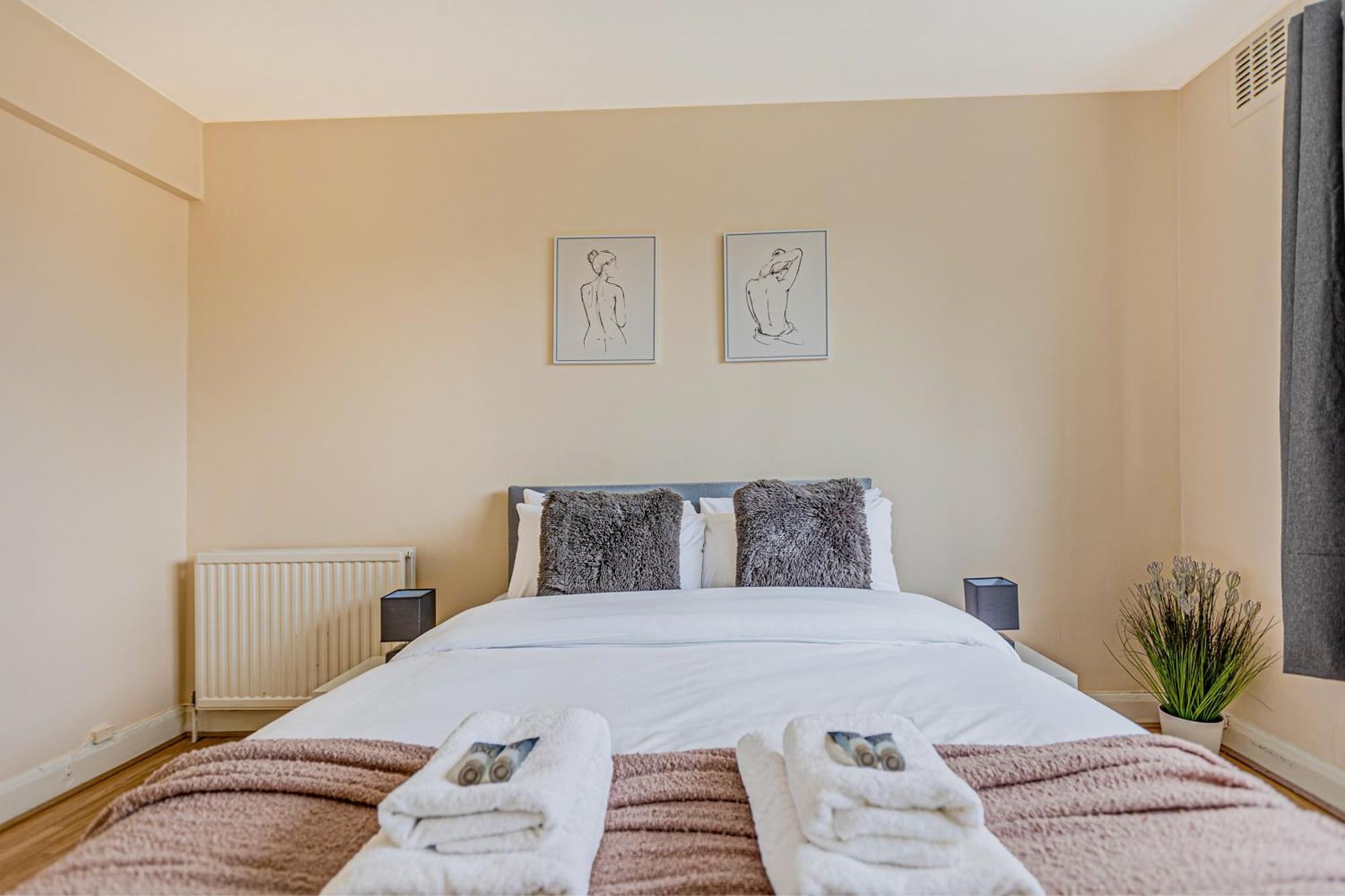 Charming 2br With Communal Garden In Acton Apartment *
