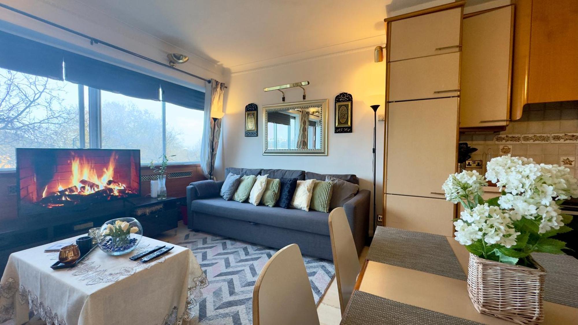 62 Regents Park By Aljoori London
