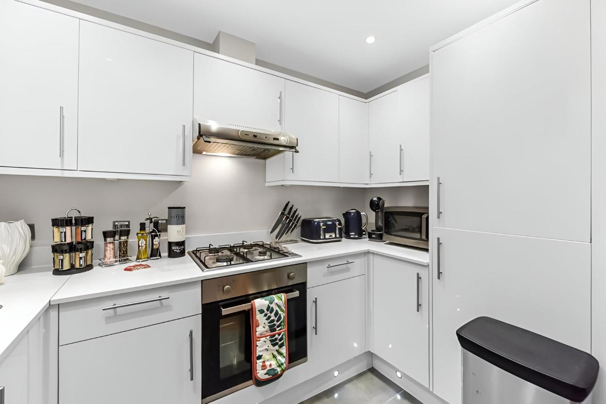 Warm & Cozy 2-bed Flat-perfect For Groups! Apartment