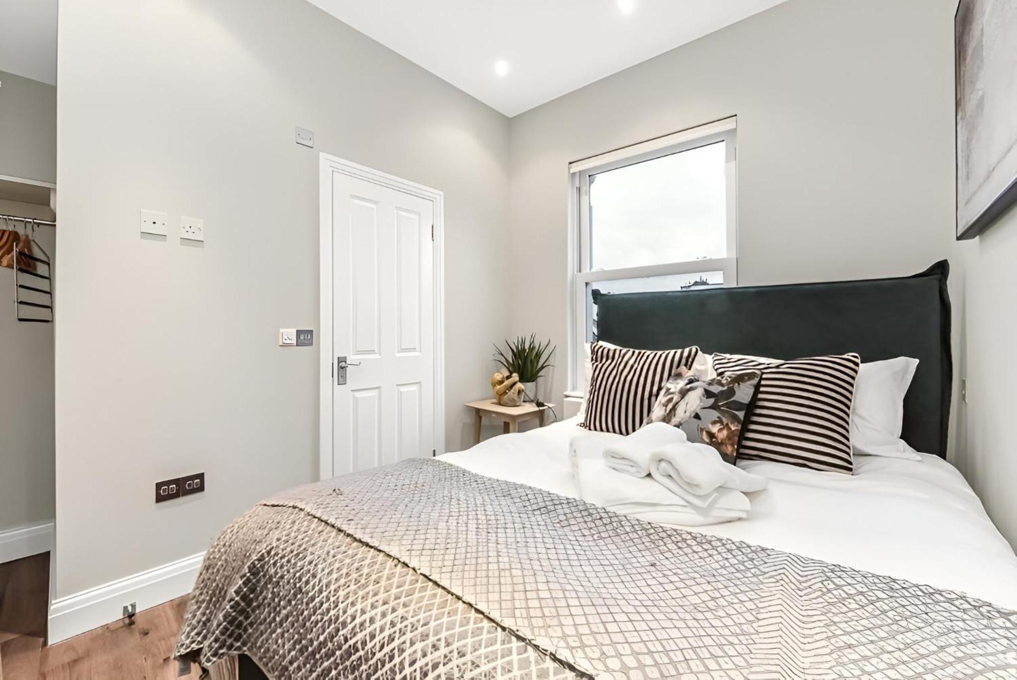 Apartment Warm & Cozy 2-bed Flat-perfect For Groups! London