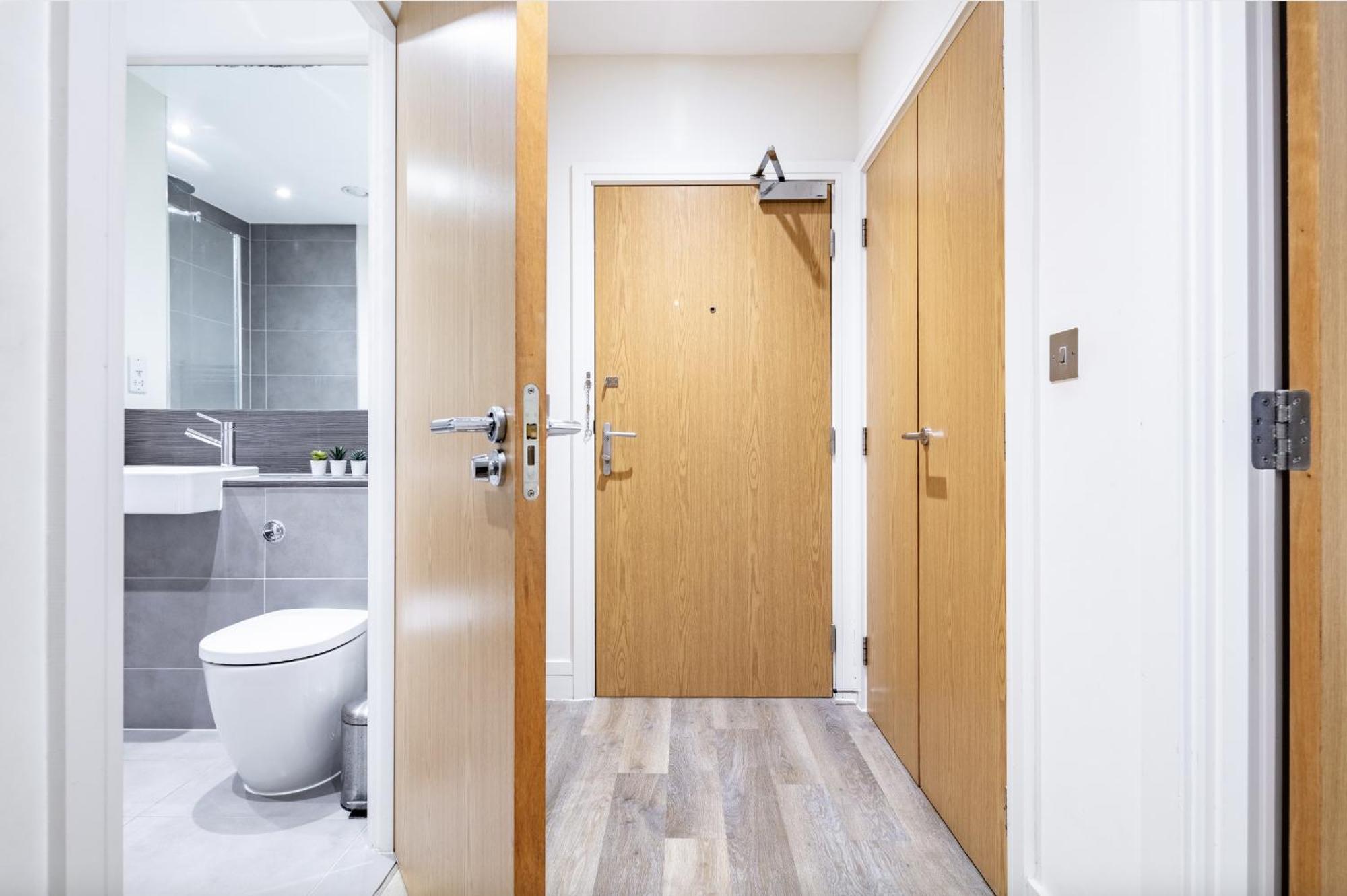 Apartment Modern New-built 1 Bedroom In Heart Of Ldn London