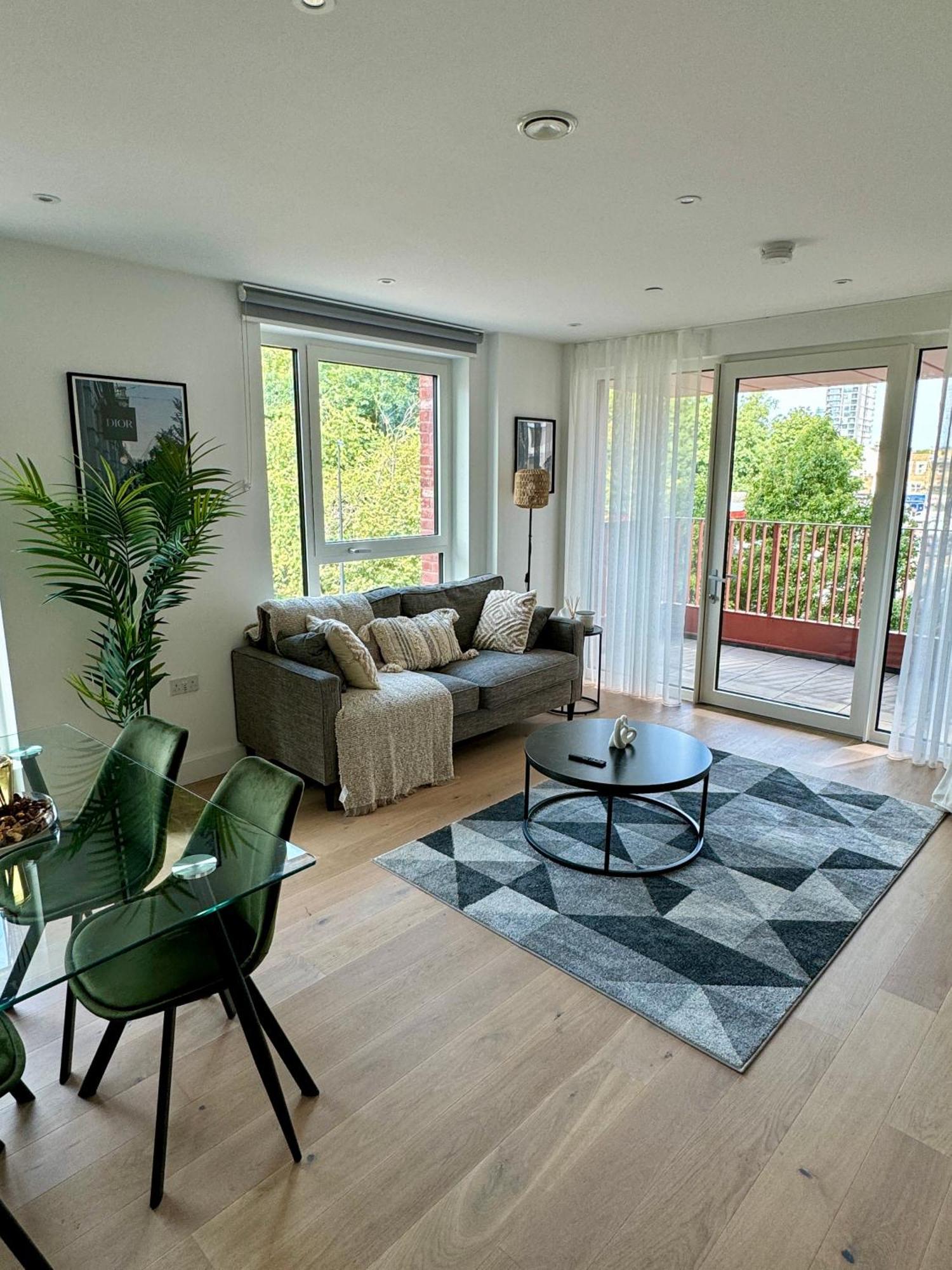 Apartment Amazing In Canary Wharf Two Bedroom