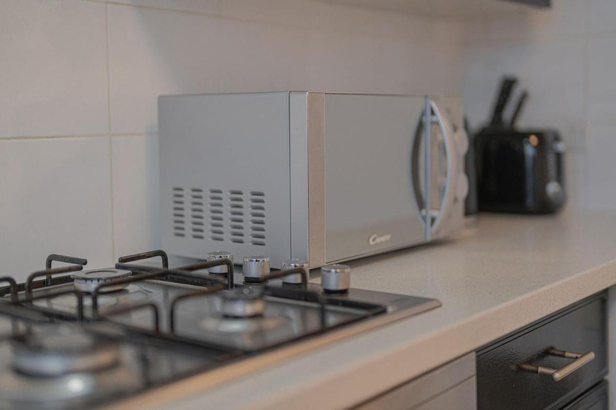 Comfy 1 Bed Flat In Sleeps 3 London