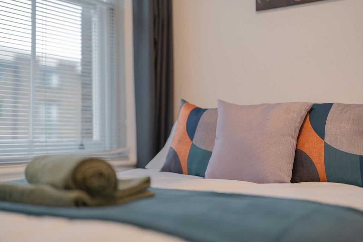 Comfy 1 Bed Flat In Sleeps 3