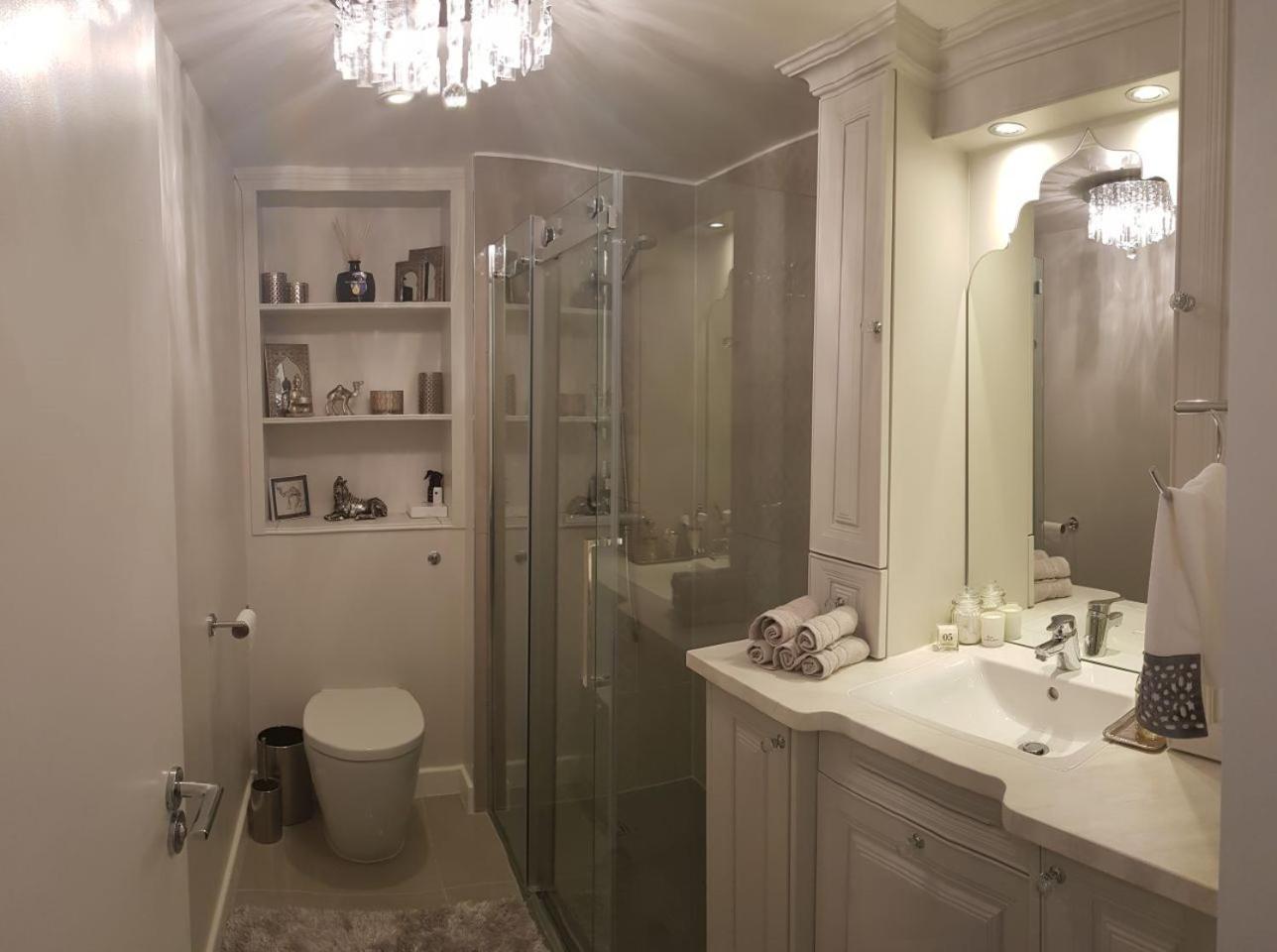 Beautiful Located In West Kensington Fulham Chelsea Apartment