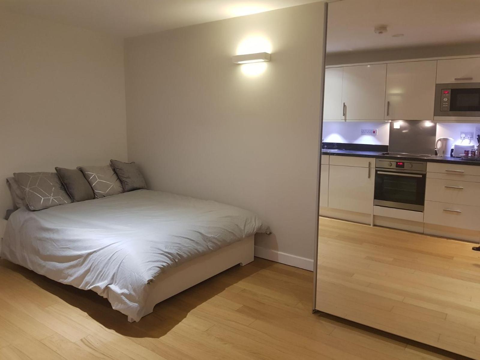 Apartment Beautiful Located In West Kensington Fulham Chelsea London