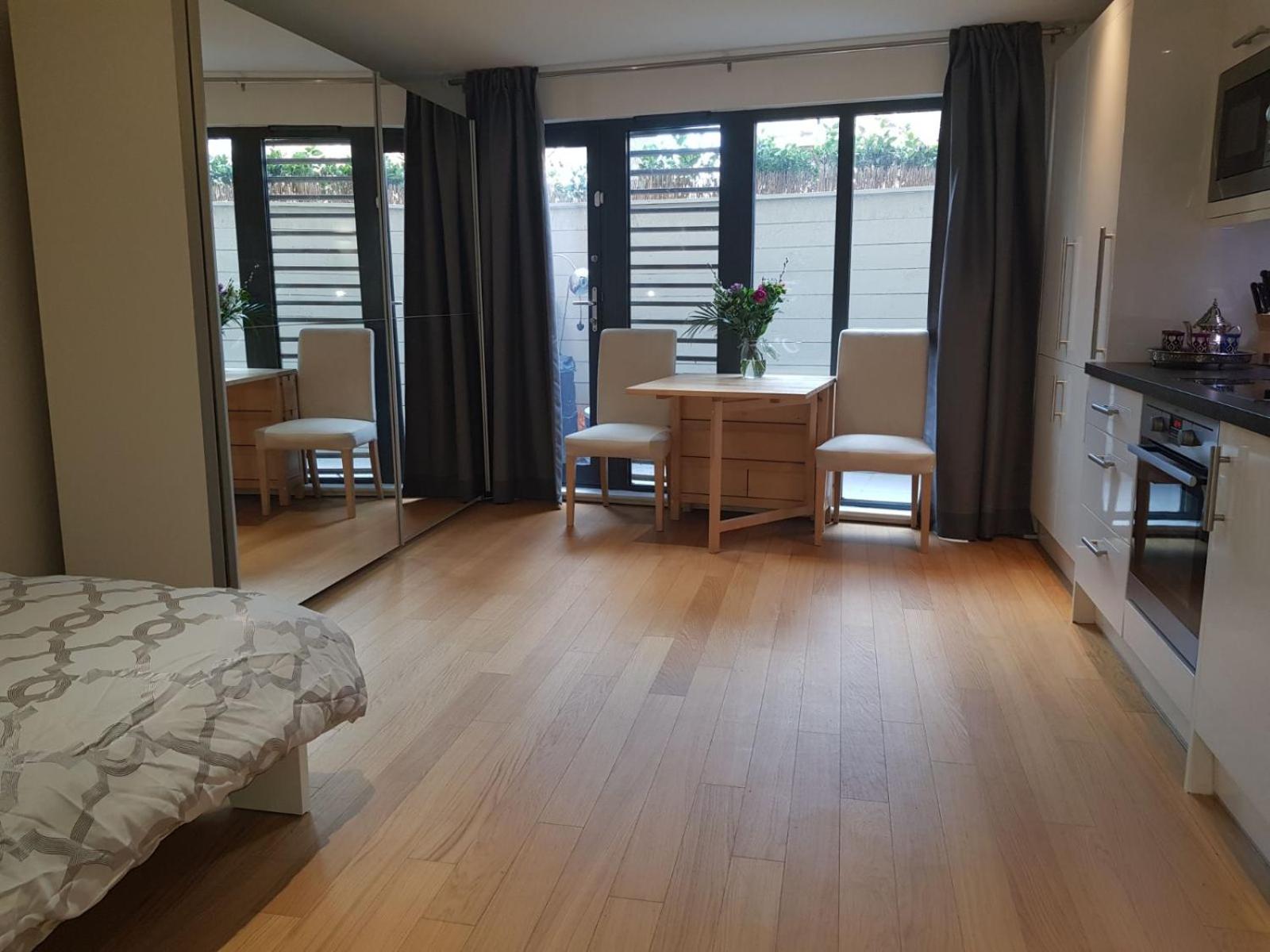Beautiful Located In West Kensington Fulham Chelsea *