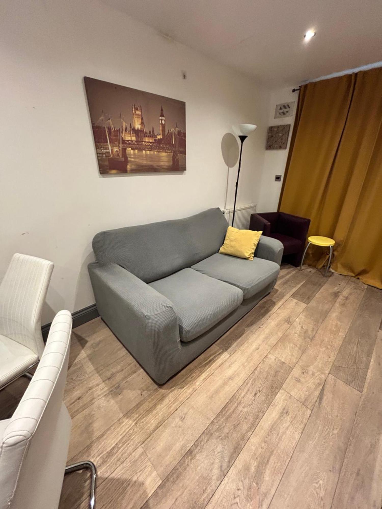 Classic Brixton Apartment *