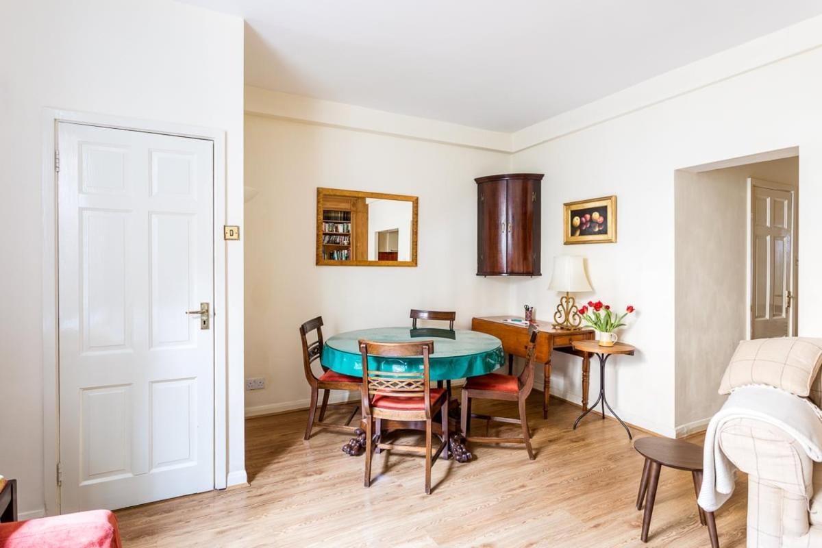 Cosy Pimlico Retreat Leilighet