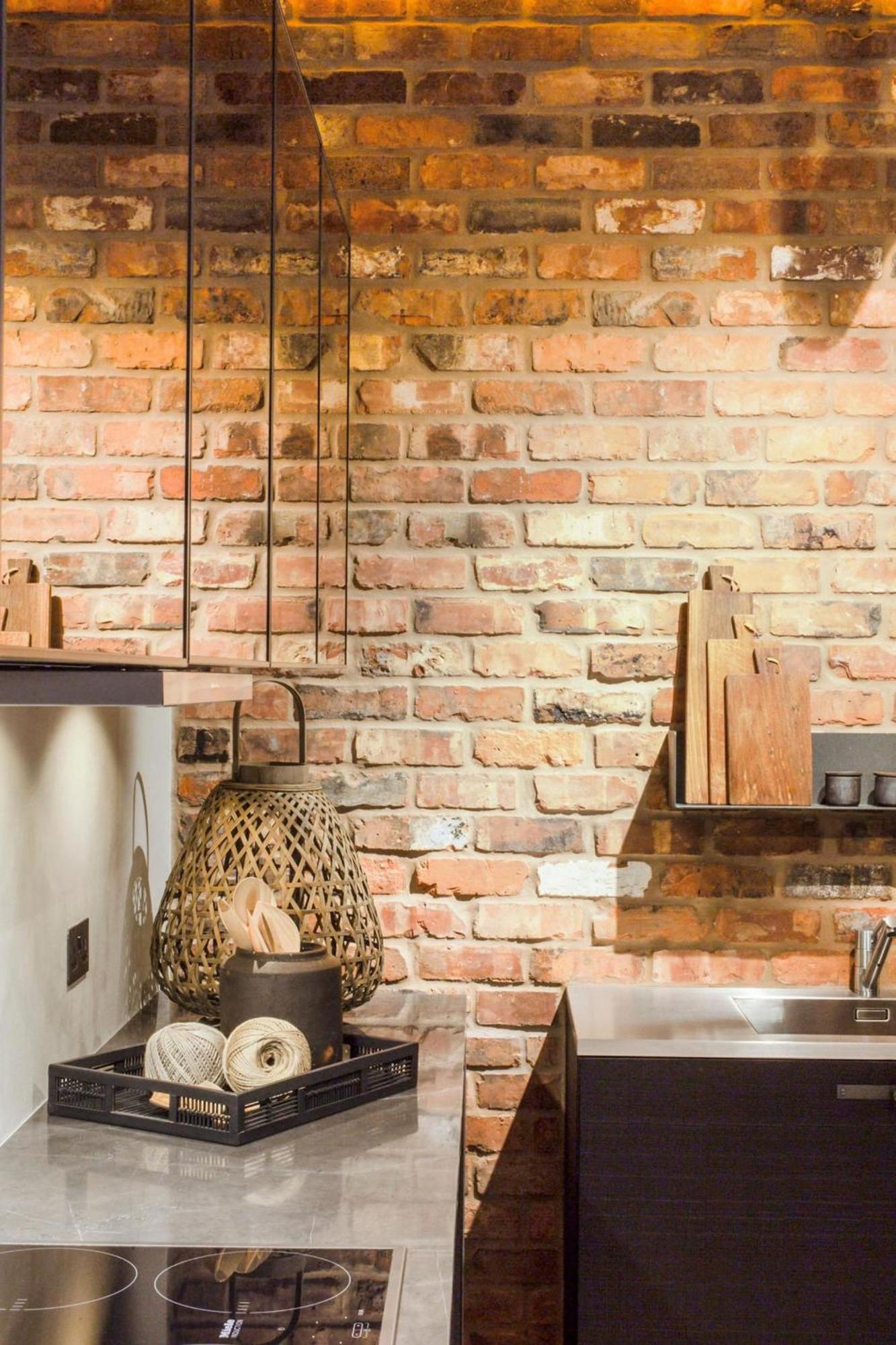 Luxurious Mews House In Pavilion Road - 3 Bedroom London