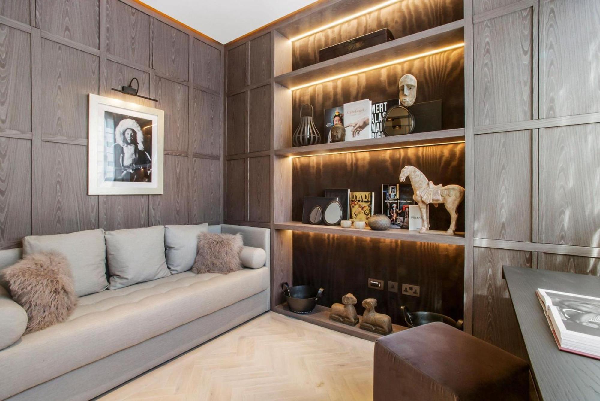 Luxurious Mews House In Pavilion Road - 3 Bedroom *