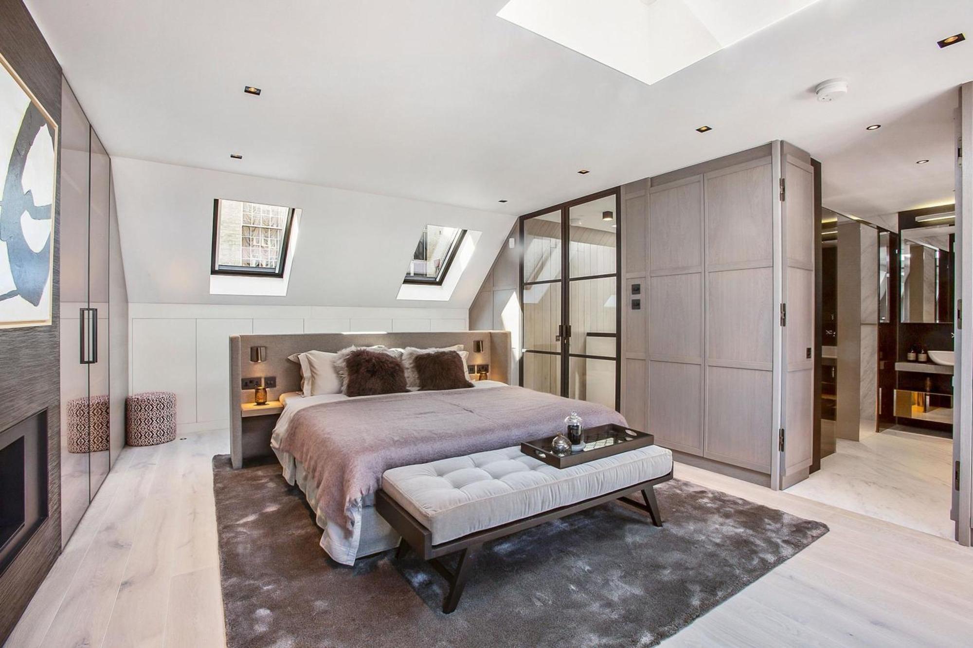Luxurious Mews House In Pavilion Road - 3 Bedroom Holiday home