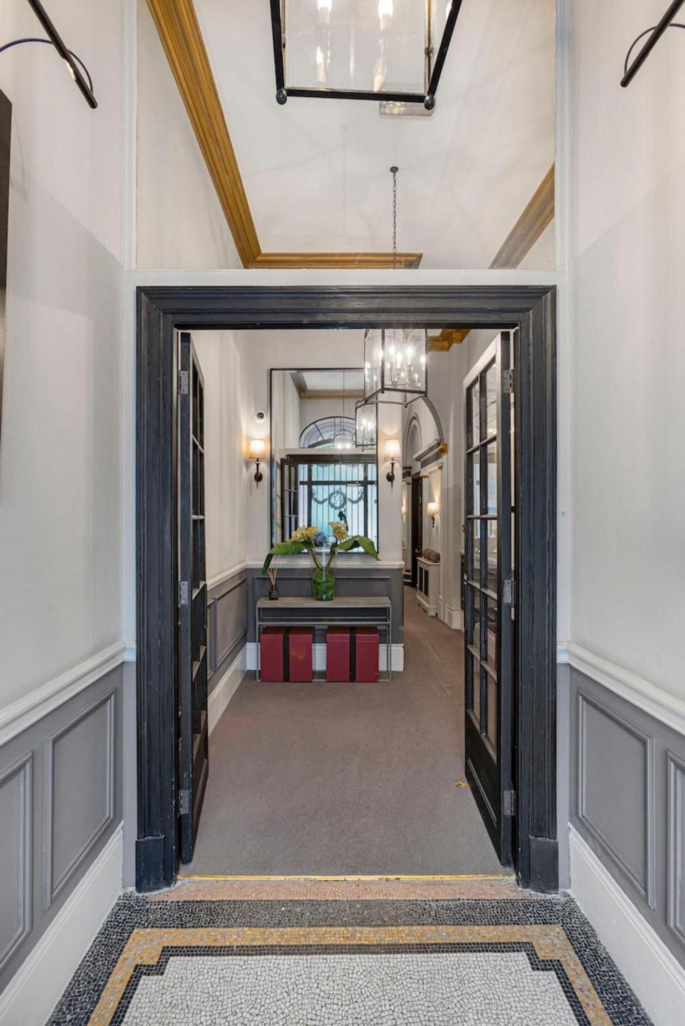 Apartment Spacious 2 Bedroom In Cadogan Square London