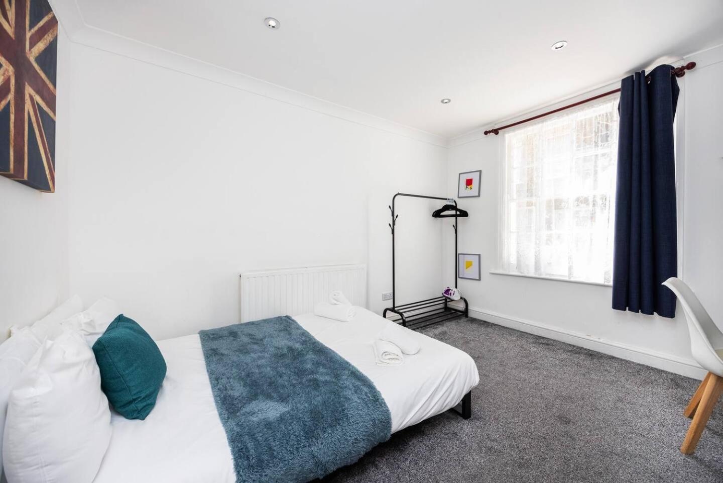 Modern - 5 Mins To Whitechapel Station Ferienhaus London